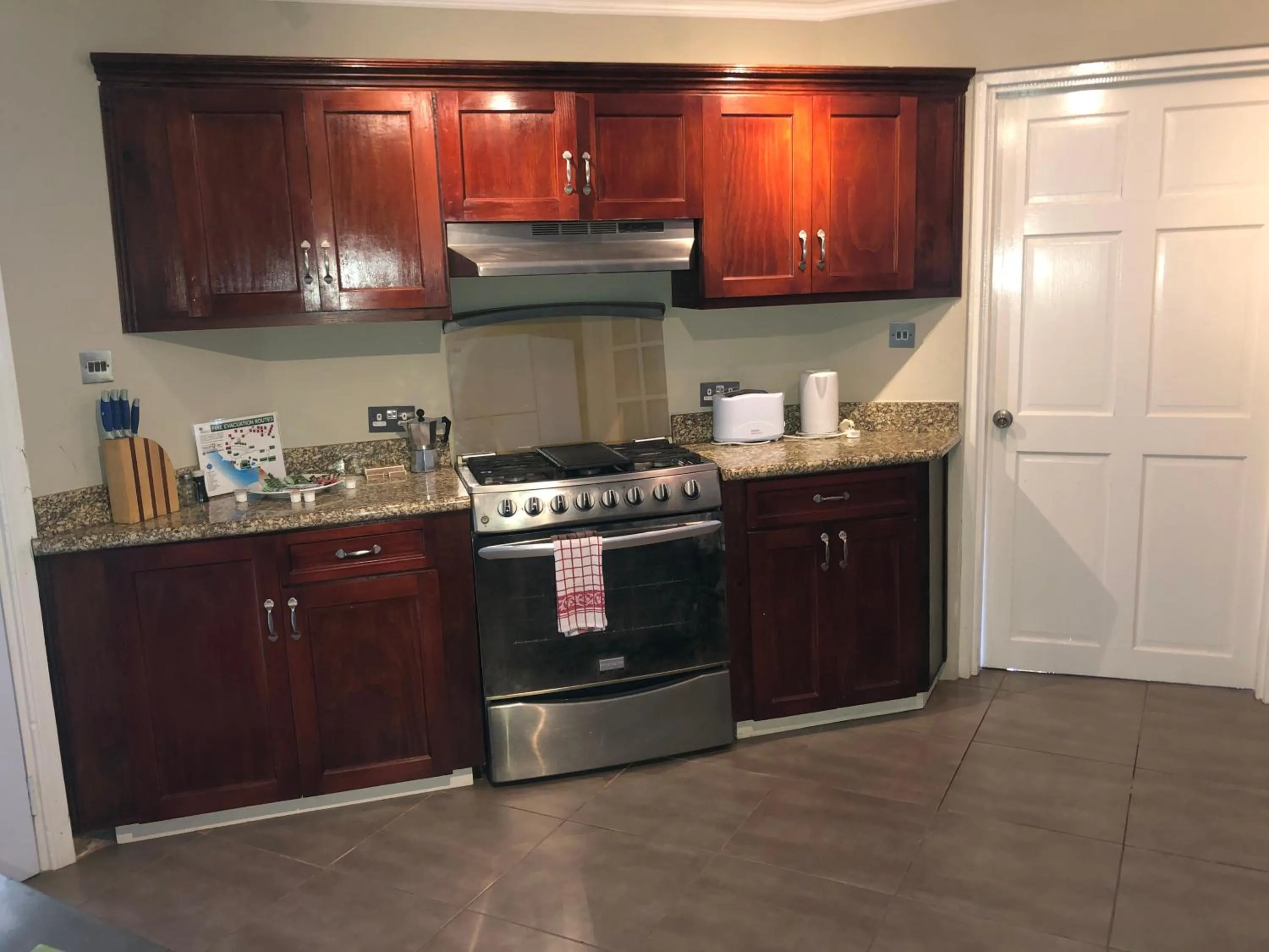 Kitchen or kitchenette in Marigot Beach Club & Dive Resort