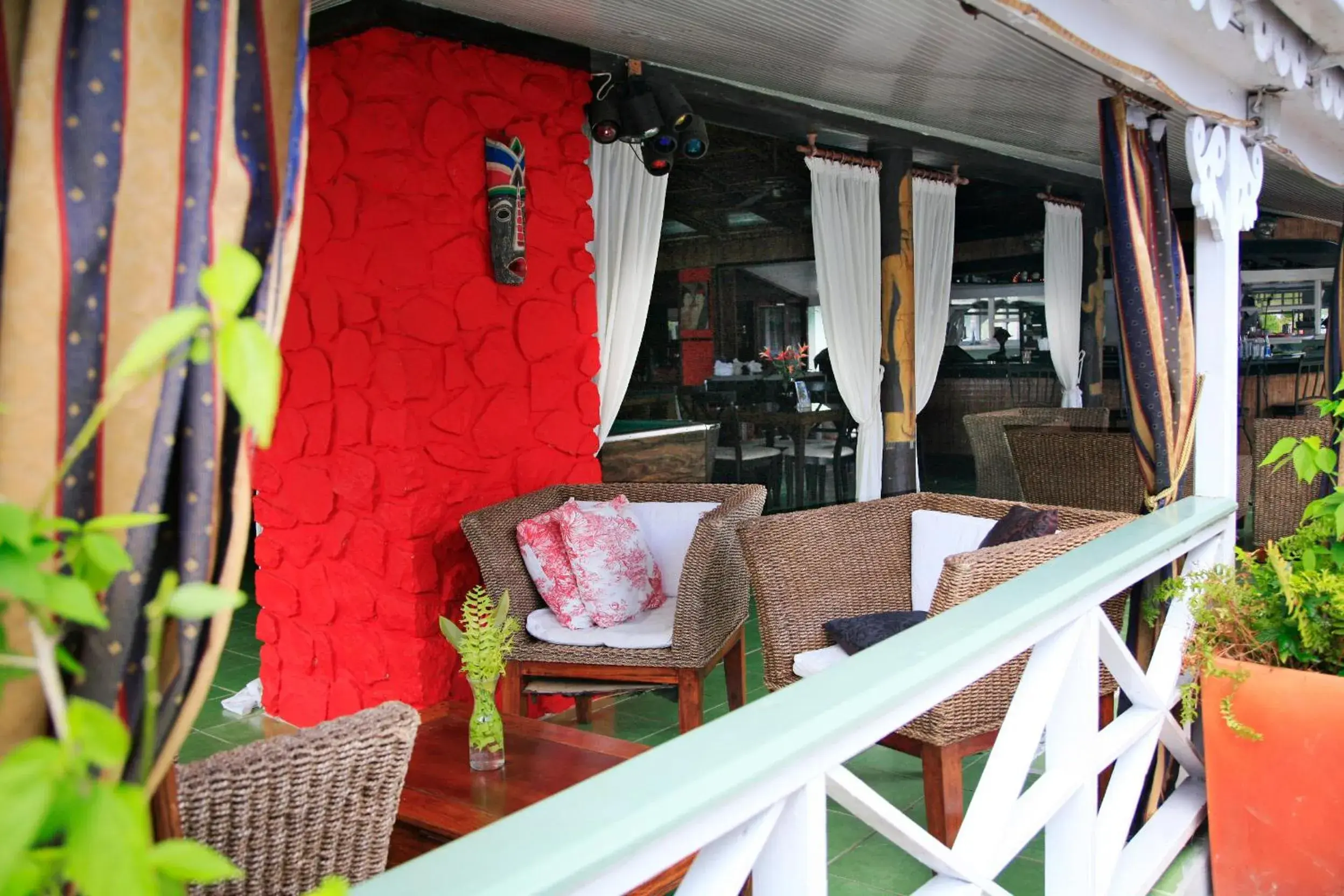 Restaurant/places to eat in Marigot Beach Club & Dive Resort Restaurant/places to eat in Marigot Beach Club & Dive Resort