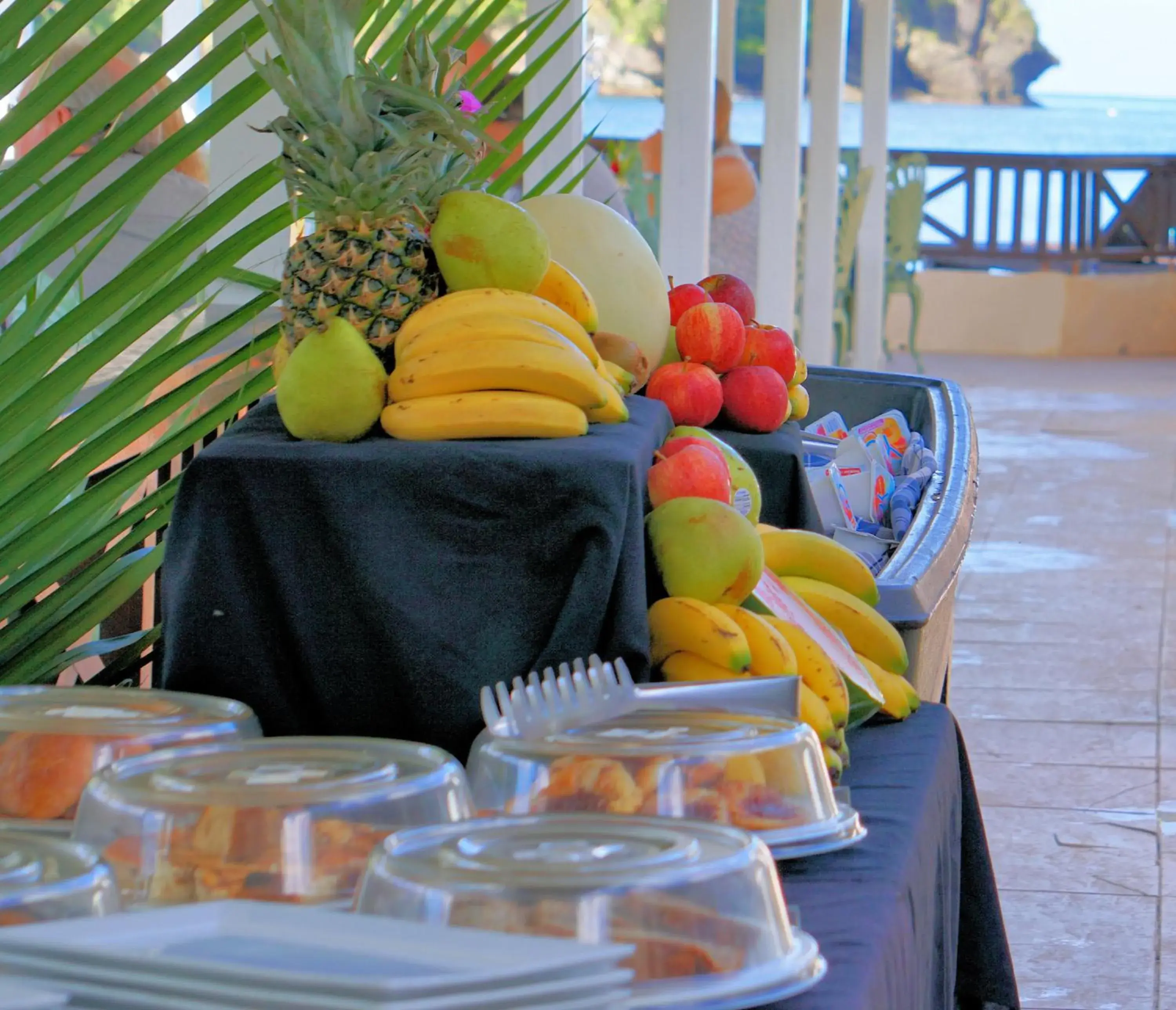 Breakfast in Marigot Beach Club & Dive Resort Breakfast in Marigot Beach Club & Dive Resort