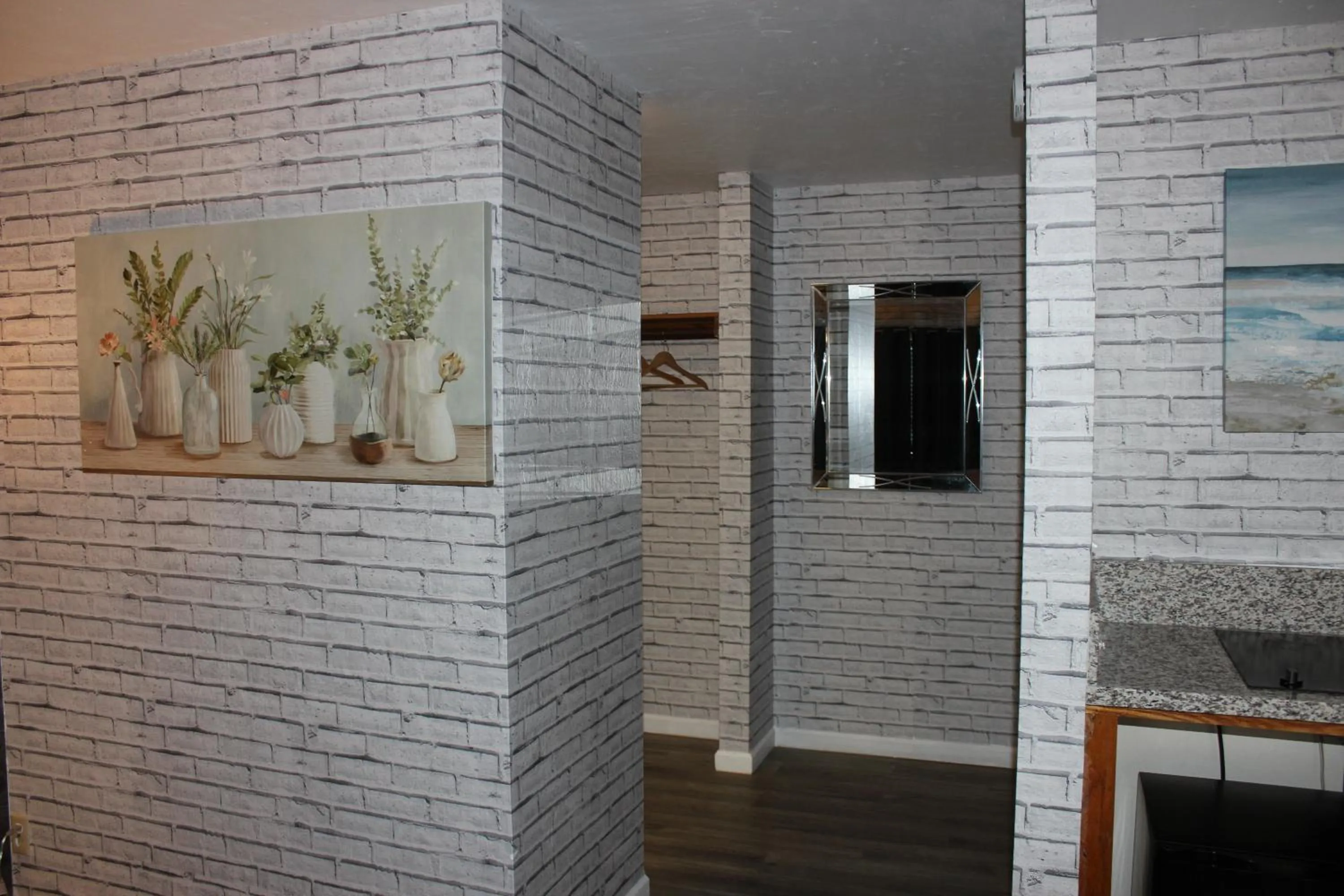 Bedroom in Cedarwood Inn of Ashland
