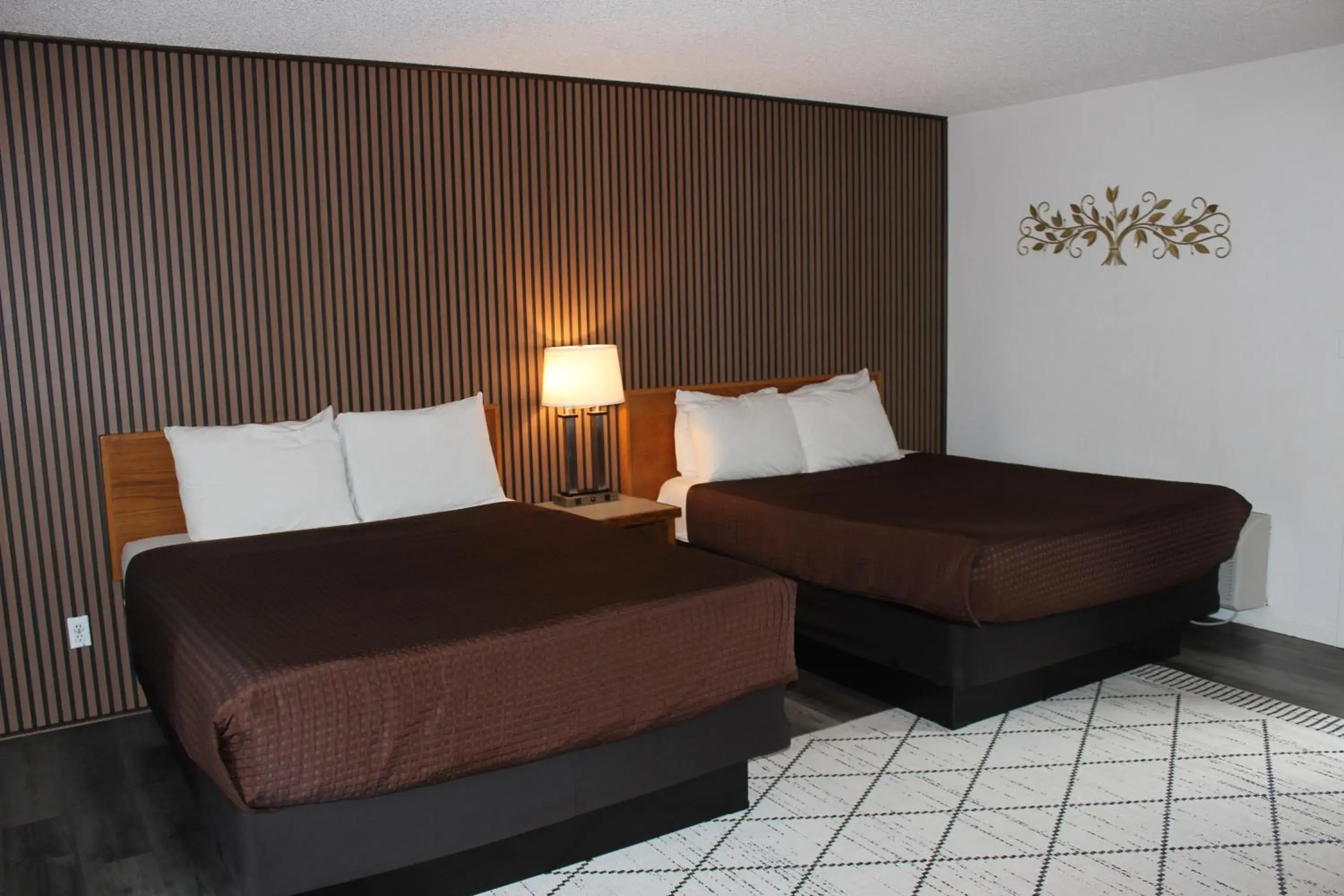 Bedroom, Bed in Cedarwood Inn of Ashland Bedroom, Bed in Cedarwood Inn of Ashland