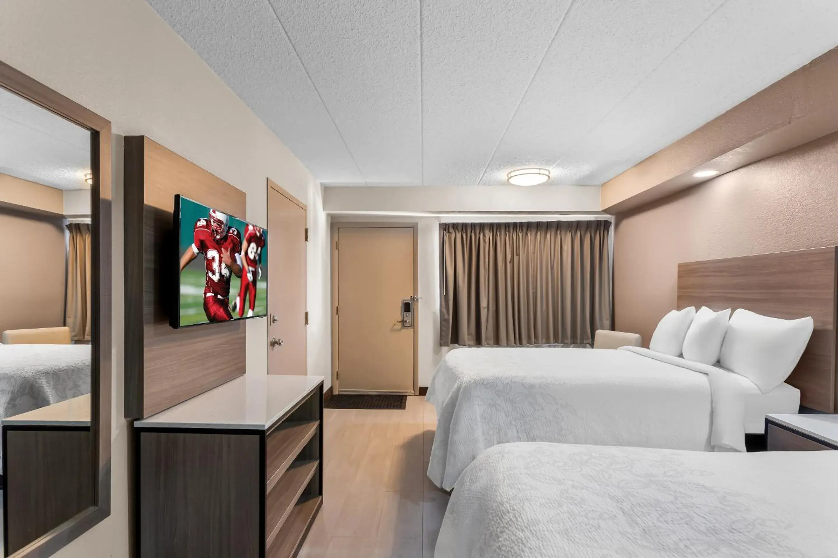 Premium Room with Two Double Beds Smoke Free (Upgraded Bedding & Snack) in Red Roof PLUS Chicago - Hoffman Estates Premium Room with Two Double Beds Smoke Free (Upgraded Bedding & Snack) in Red Roof PLUS Chicago - Hoffman Estates