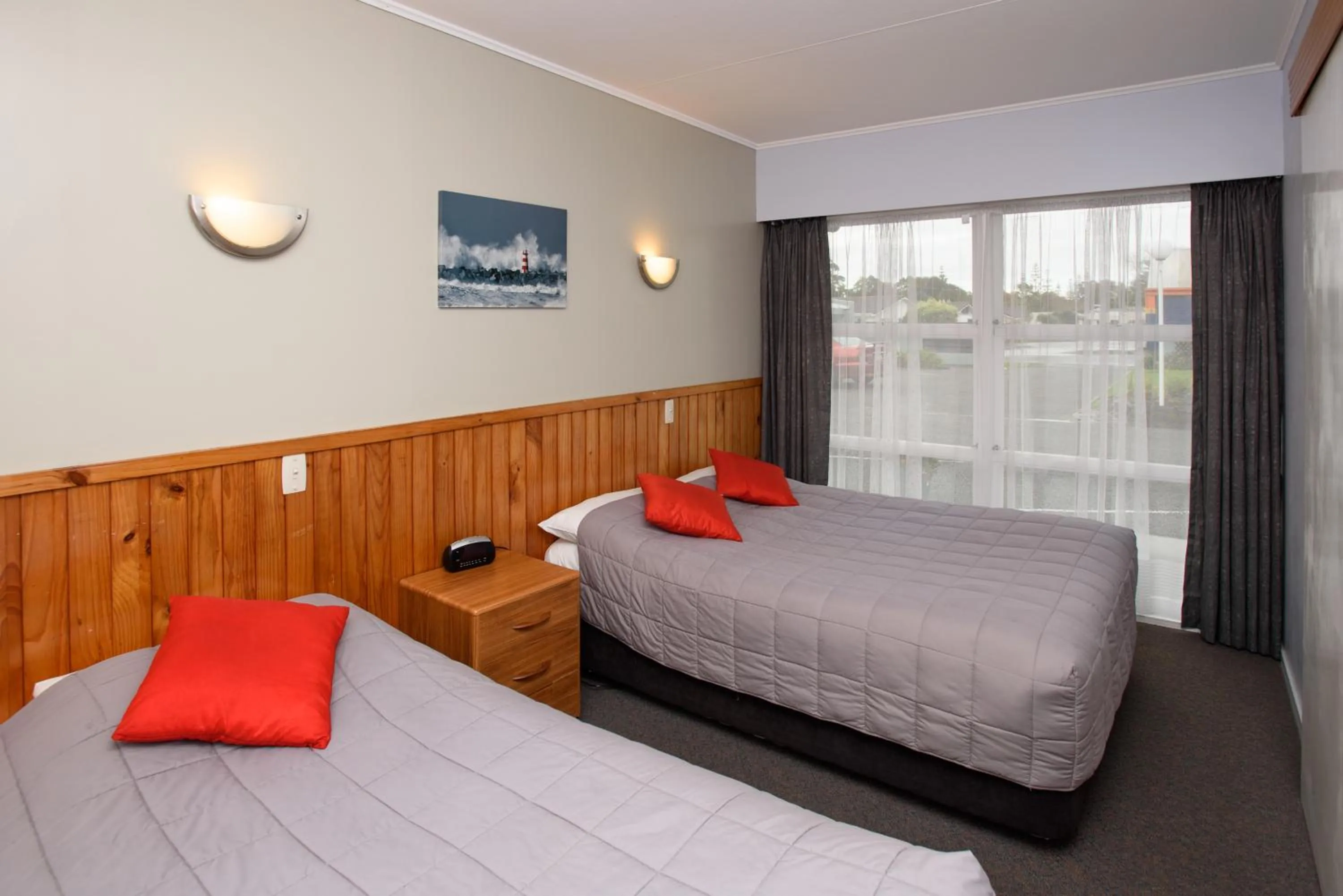 Bedroom, Bed in Kauri Lodge Motel