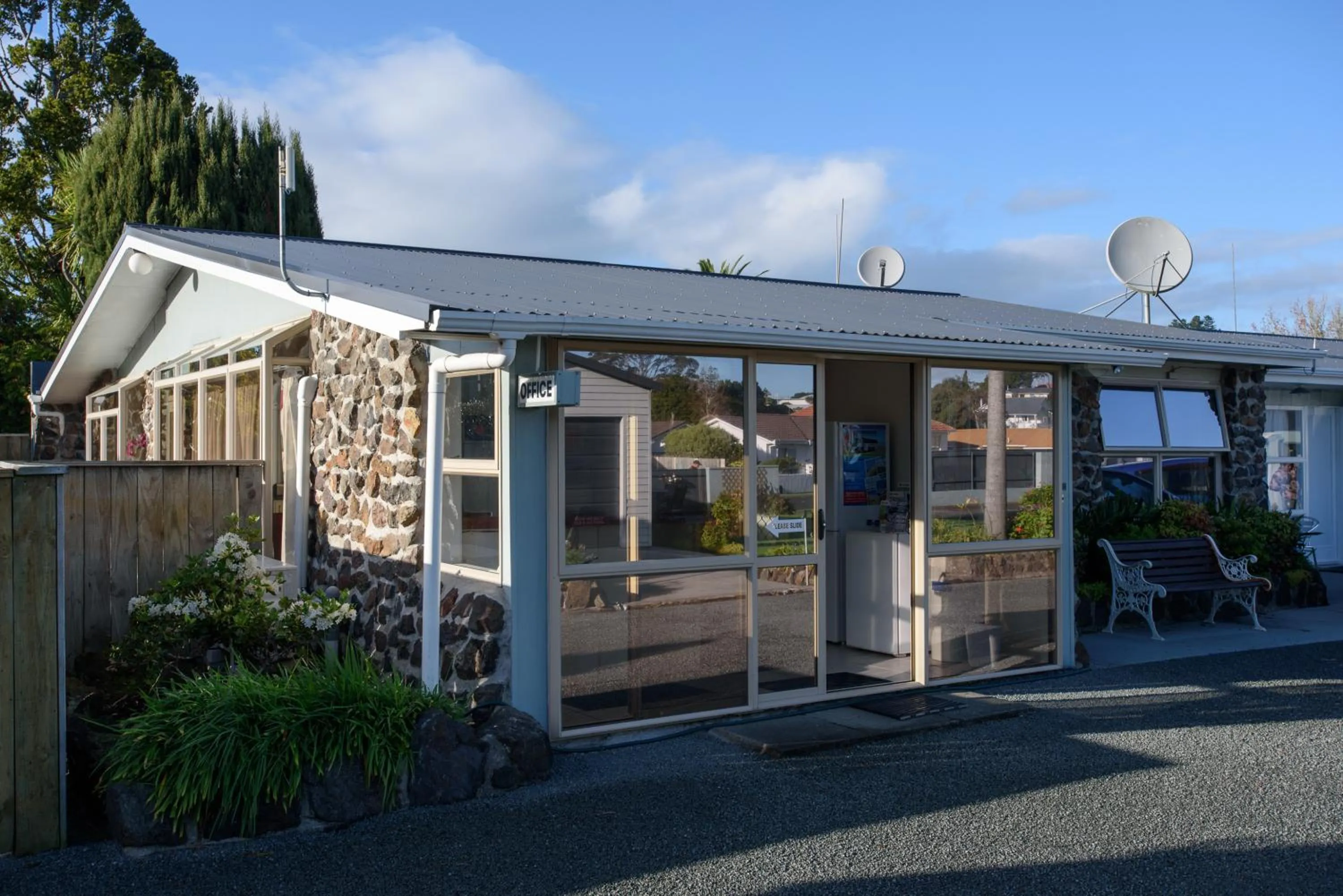 Facade/entrance in Kauri Lodge Motel