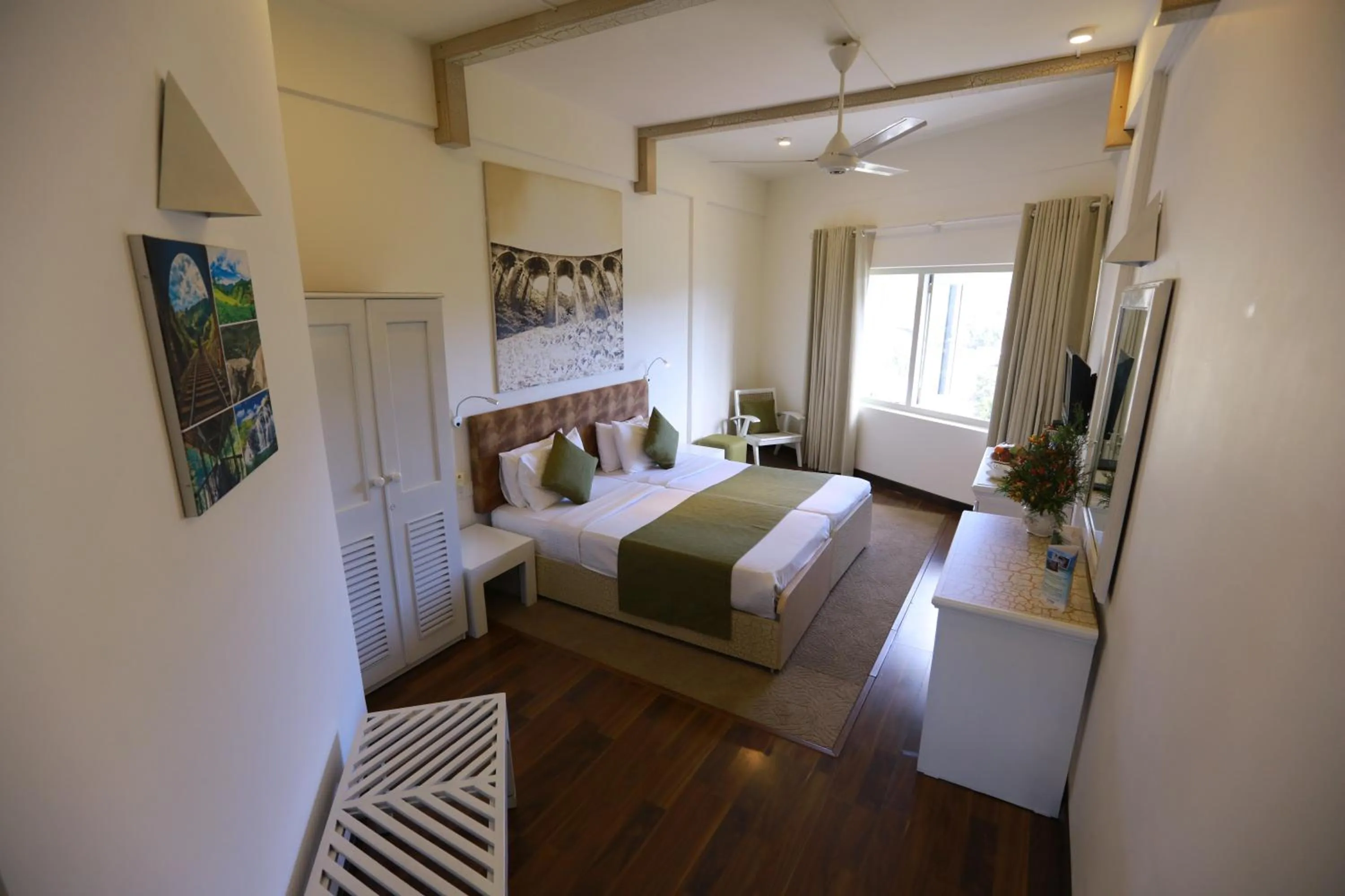 Photo of the whole room, Bed in Orient Hotel