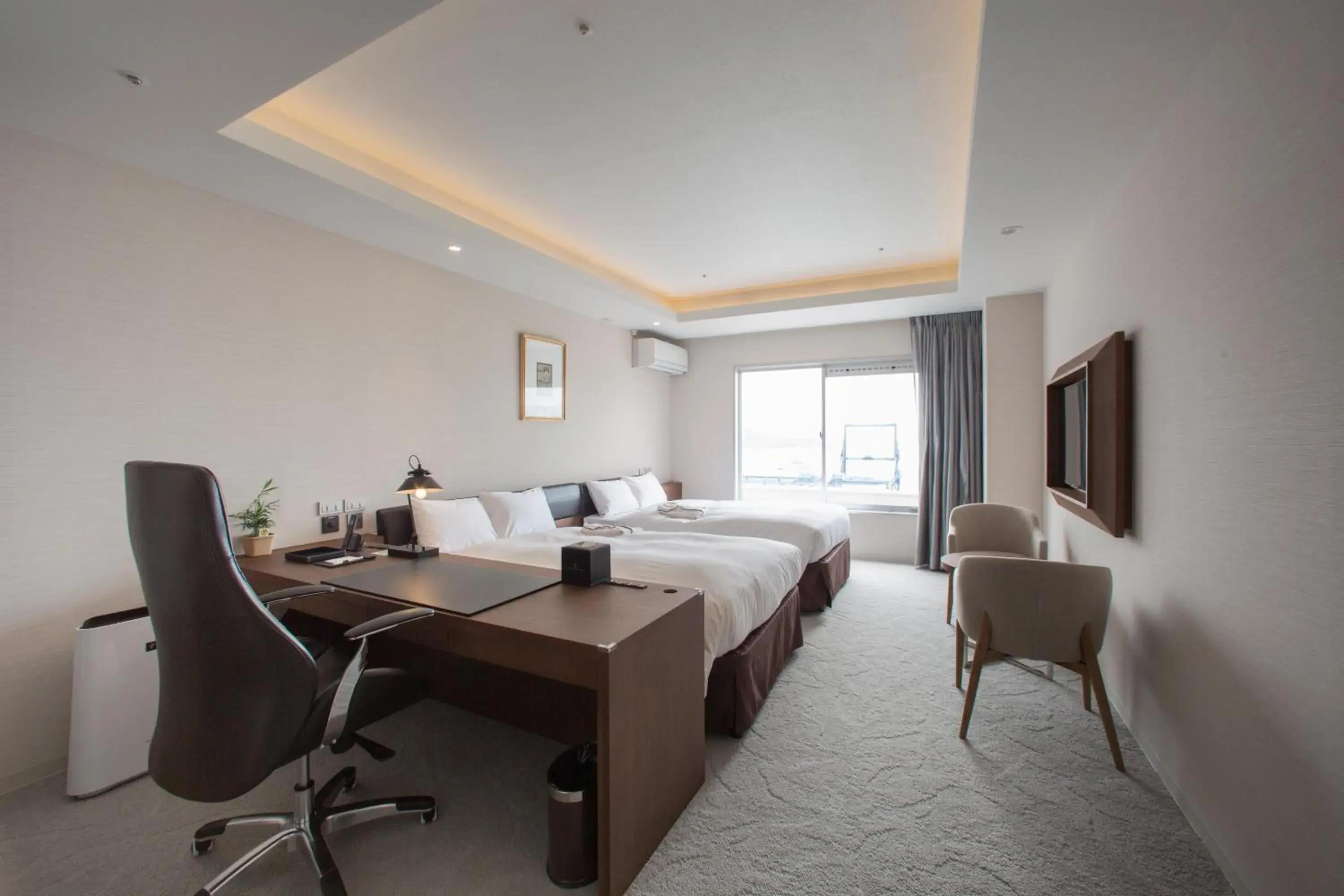 Photo of the whole room, Bed in Clayton Bay Hotel Photo of the whole room, Bed in Clayton Bay Hotel