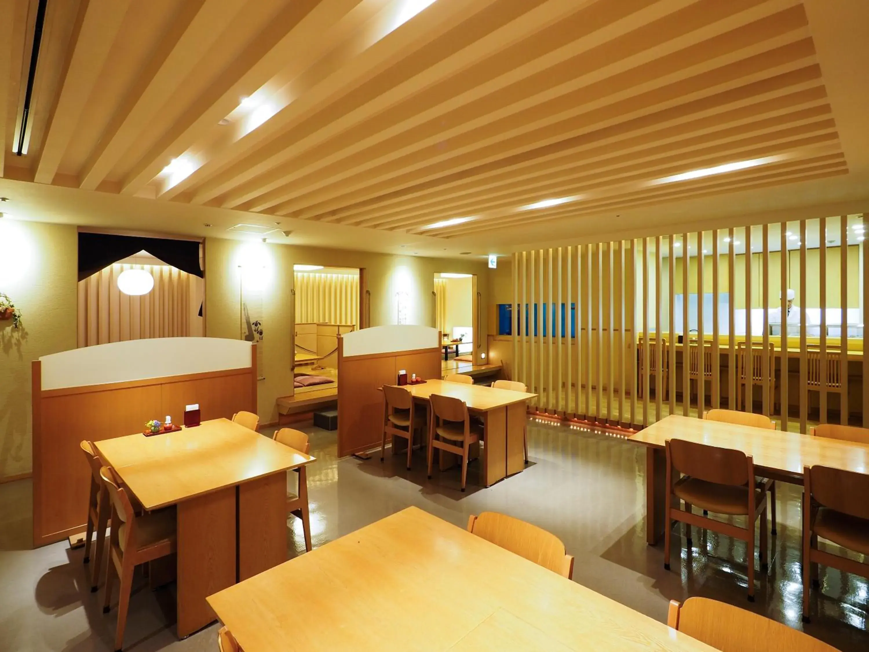 Restaurant/places to eat in Clayton Bay Hotel Restaurant/places to eat in Clayton Bay Hotel