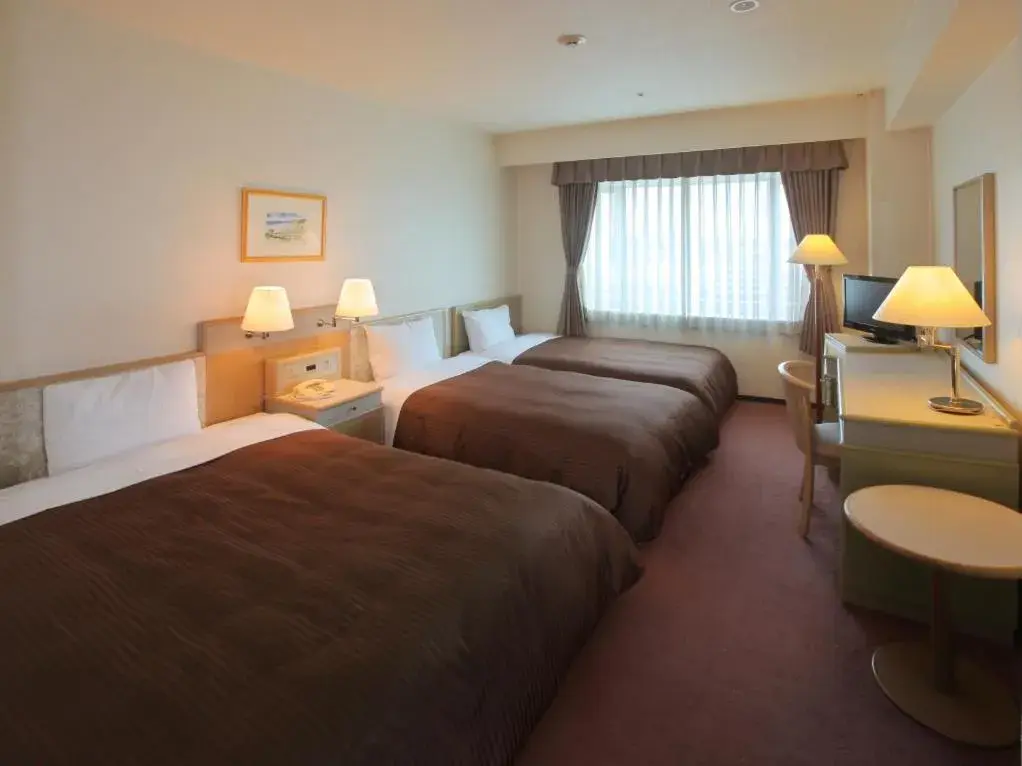 Standard Twin Room - single occupancy - Smoking in Hotel Green Tower Makuhari Standard Twin Room - single occupancy - Smoking in Hotel Green Tower Makuhari