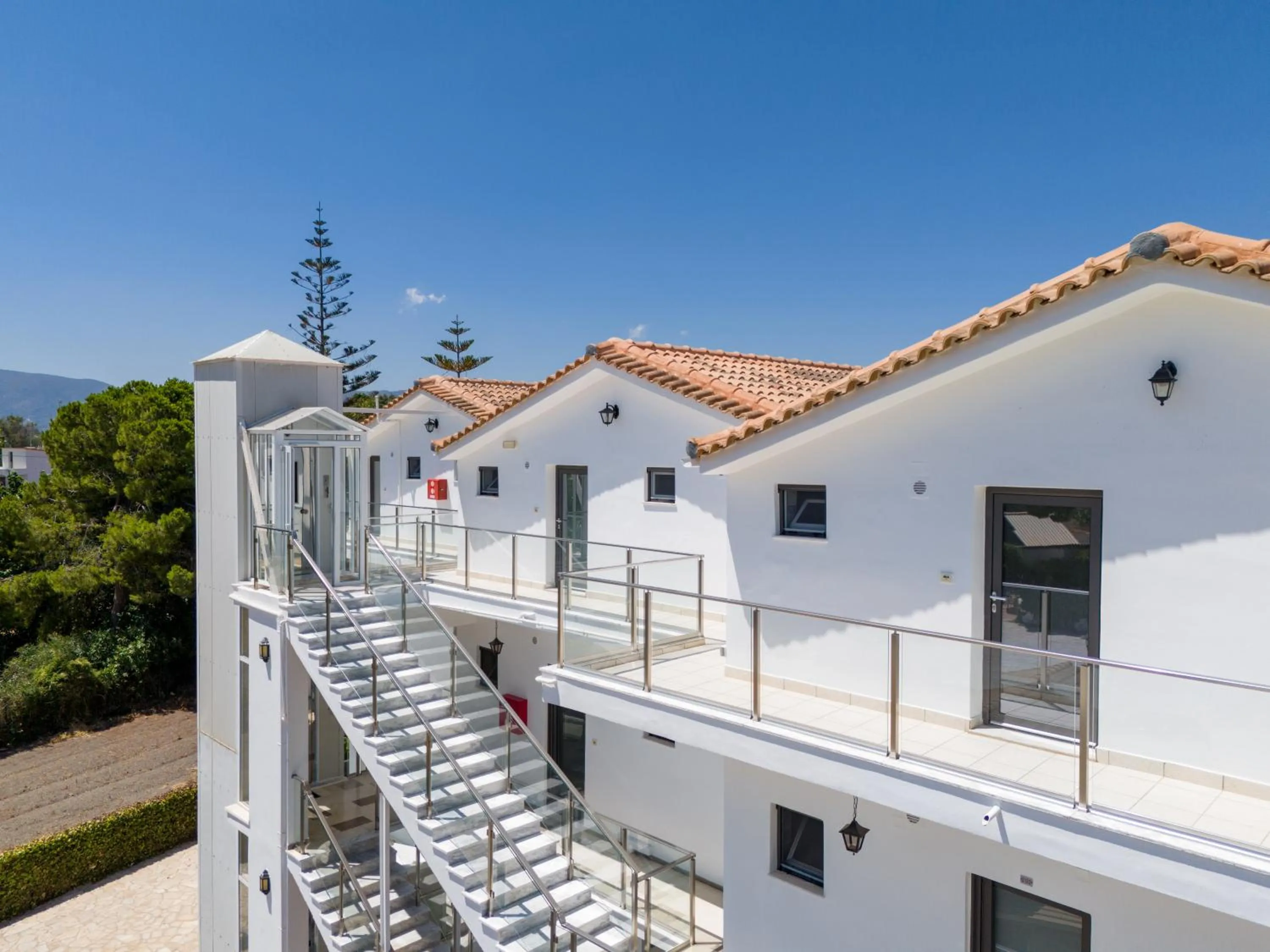 Property building in Pettas Apartments