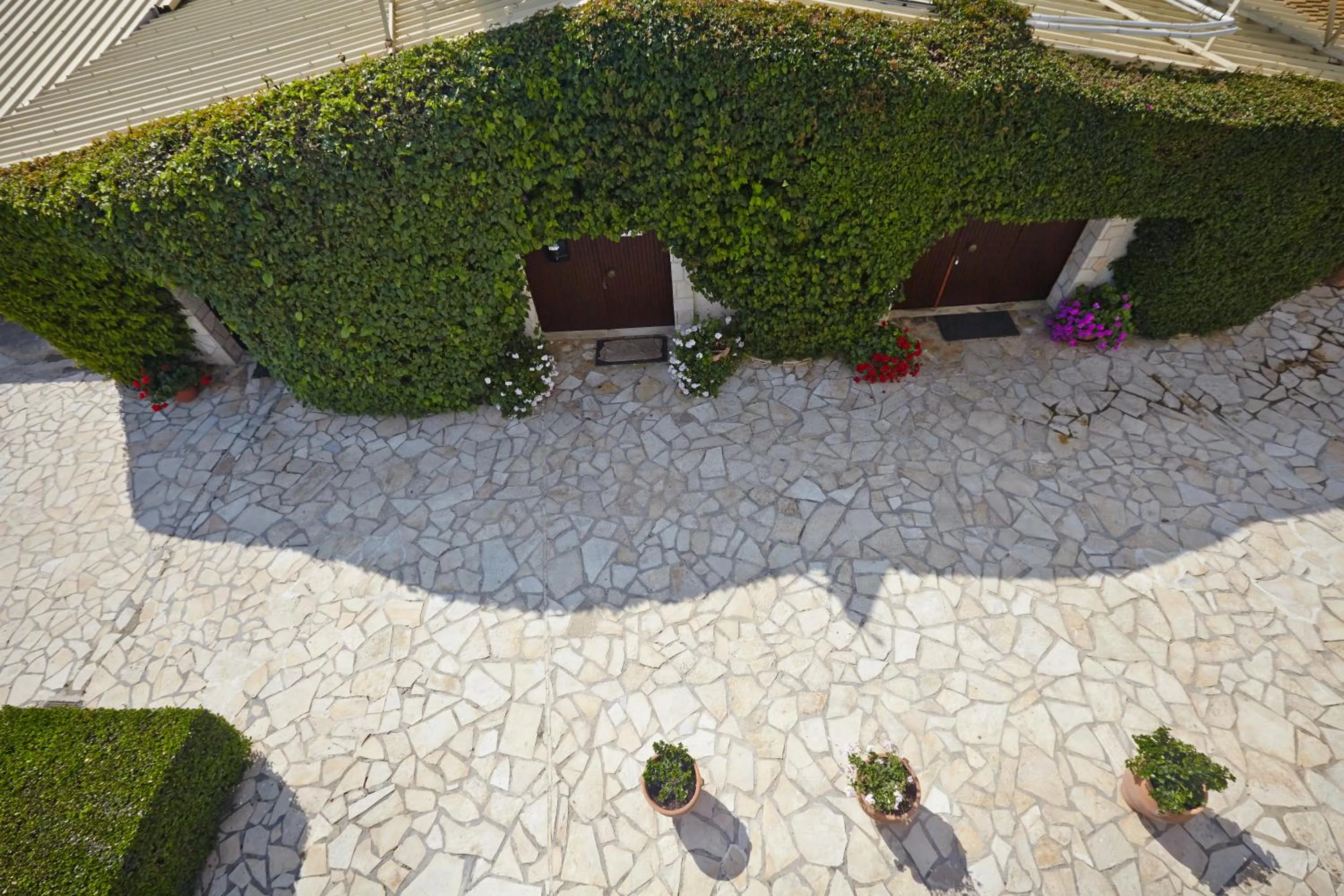 Patio in Pettas Apartments