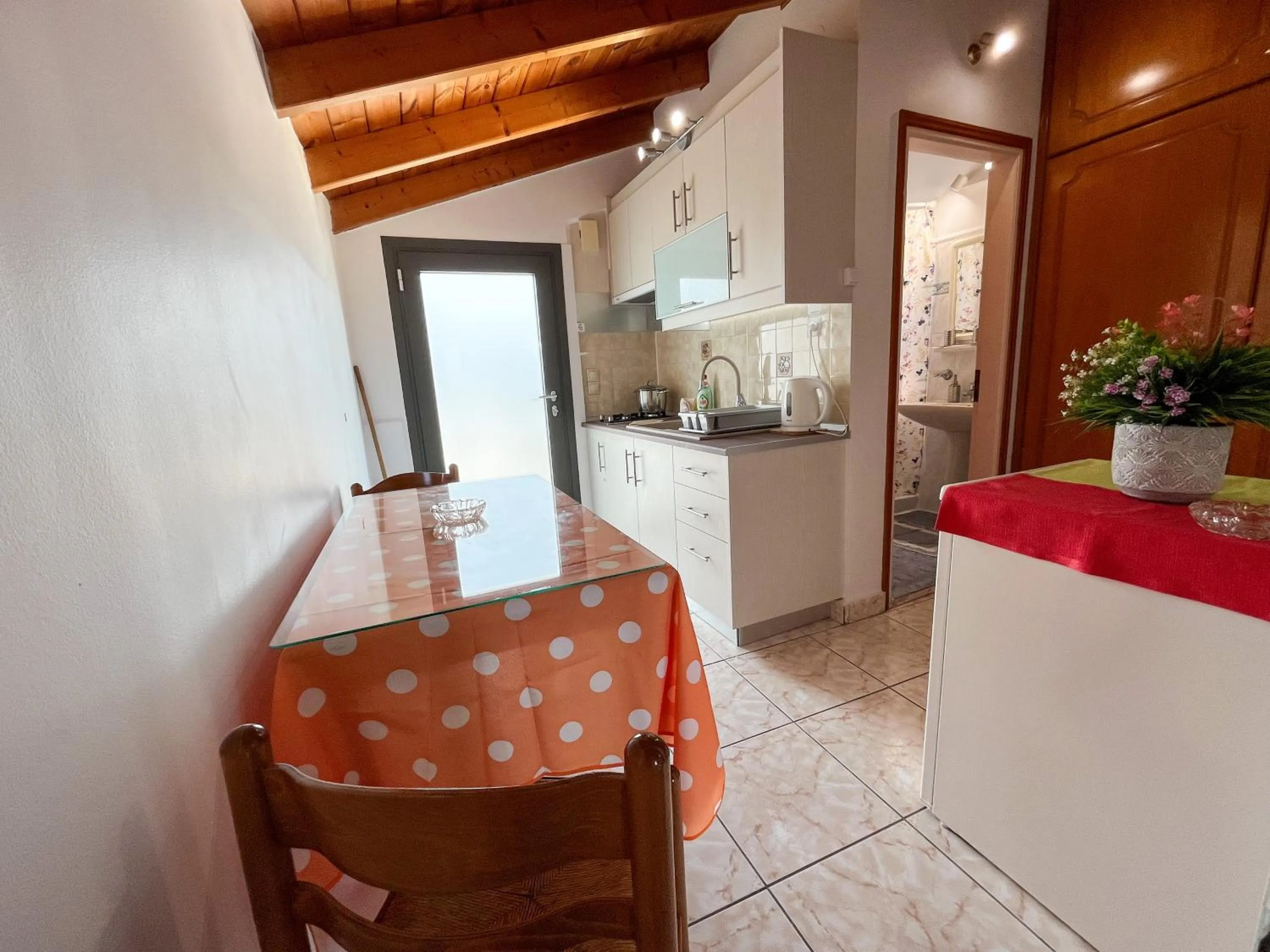 kitchen in Pettas Apartments