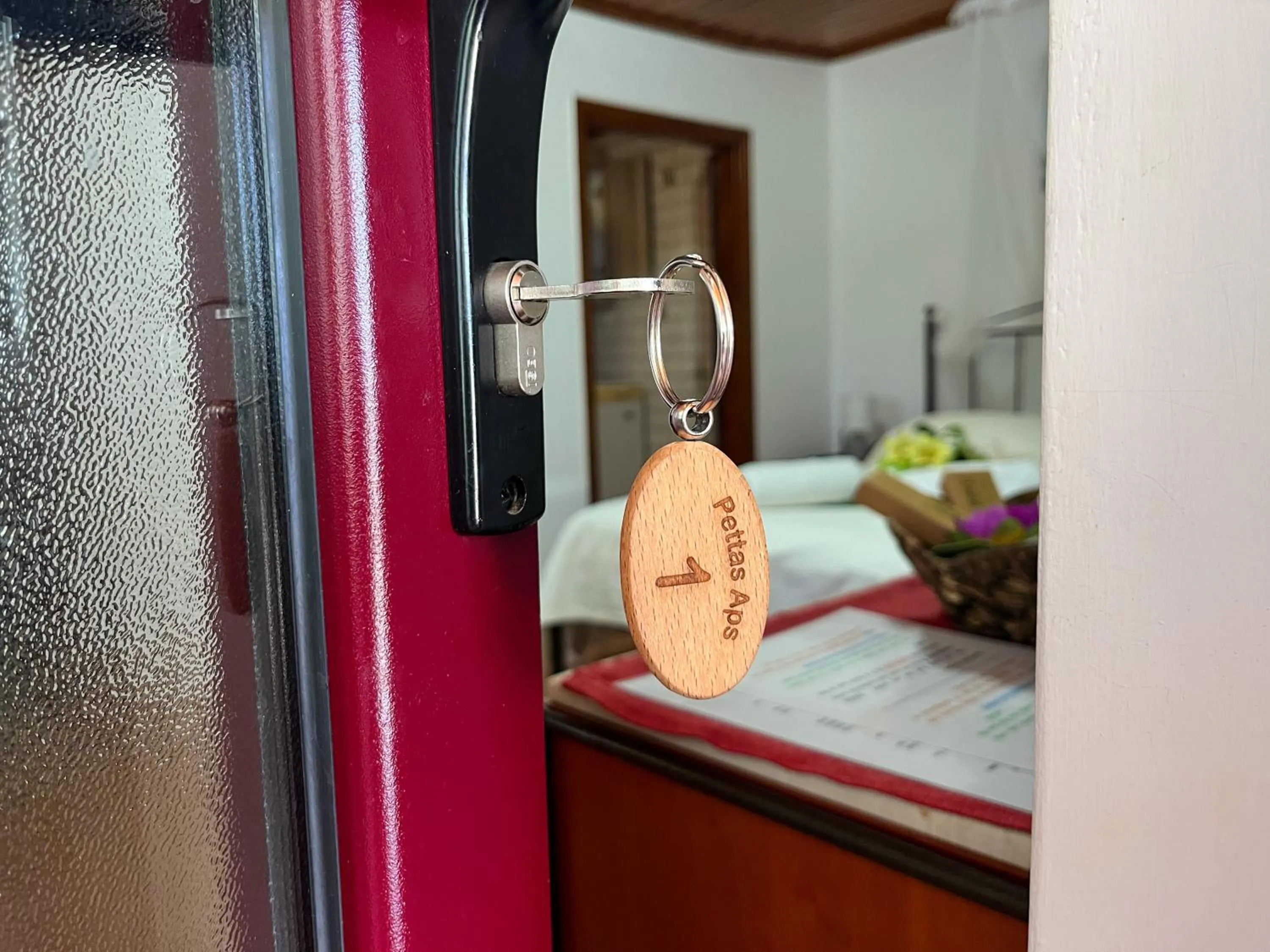 Facade/entrance, Bed in Pettas Apartments