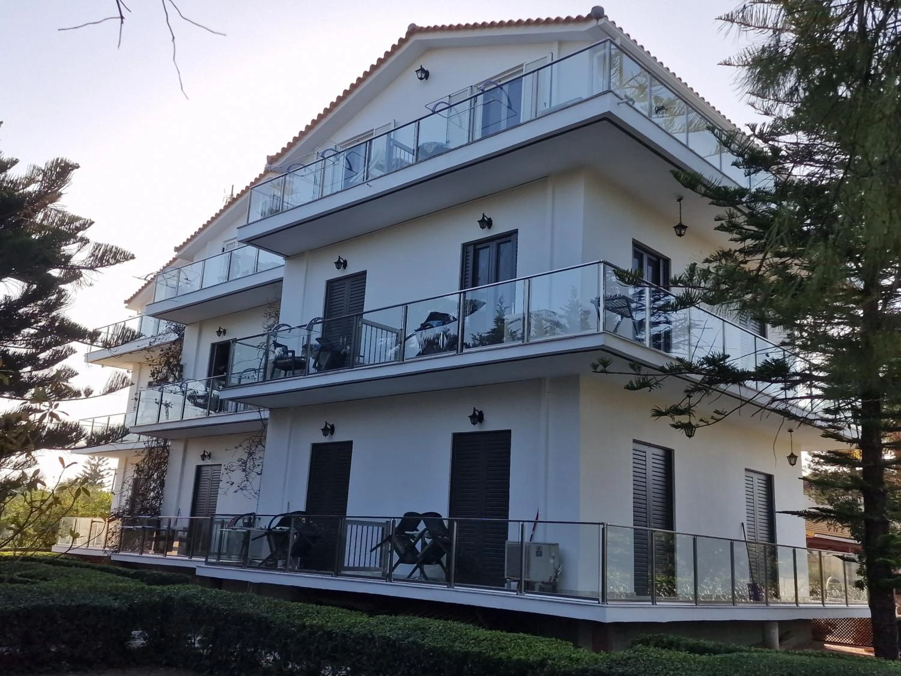 Property building in Pettas Apartments