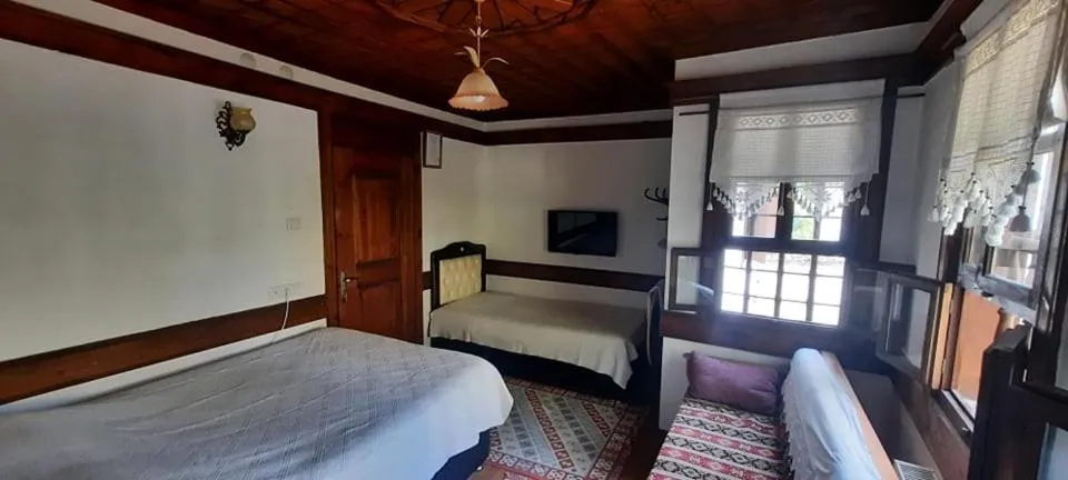 Photo of the whole room, Bed in Yorgancıoglu Konak