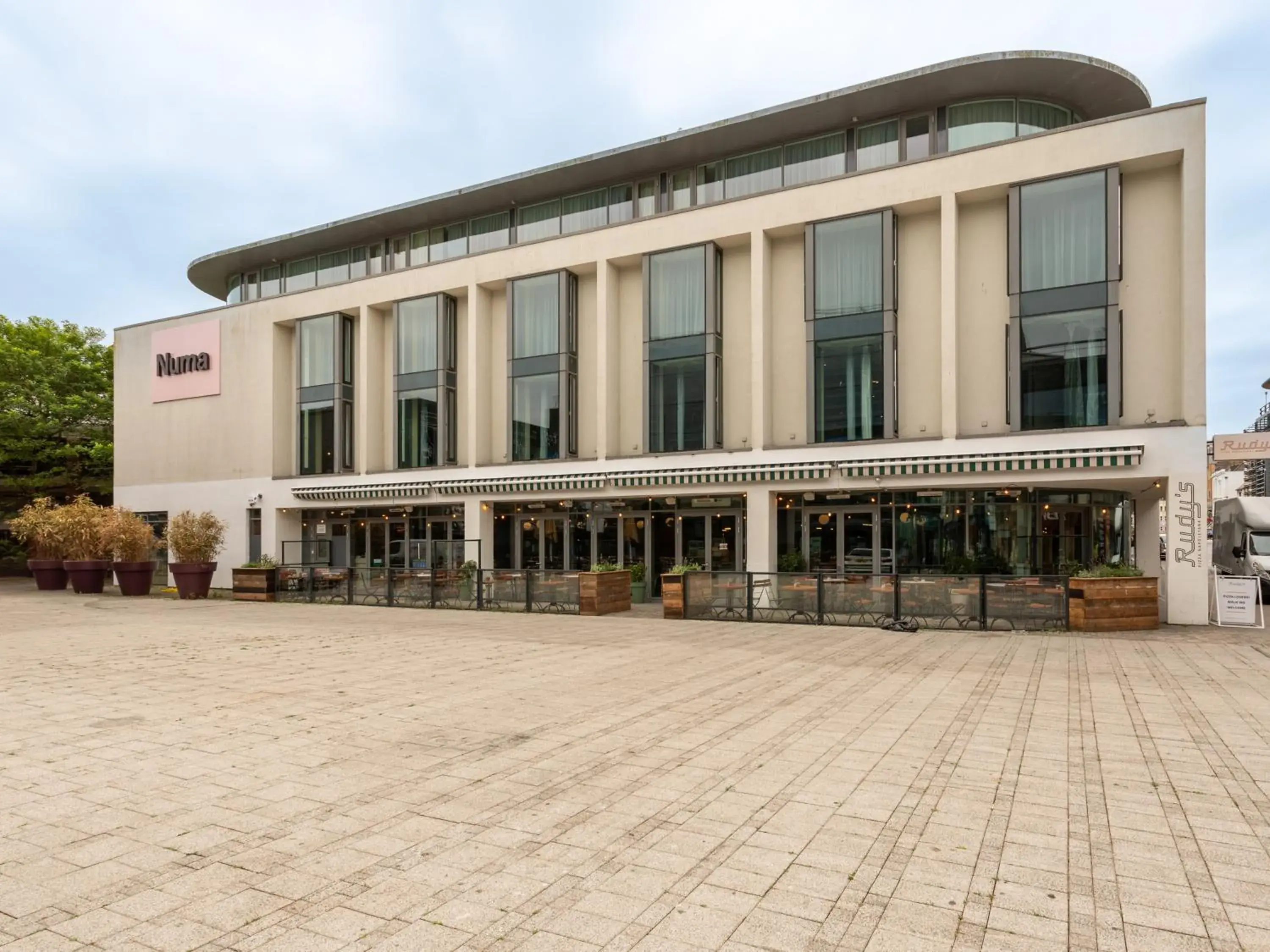 Property building in Numa Brighton Pavilion Property building in Numa Brighton Pavilion