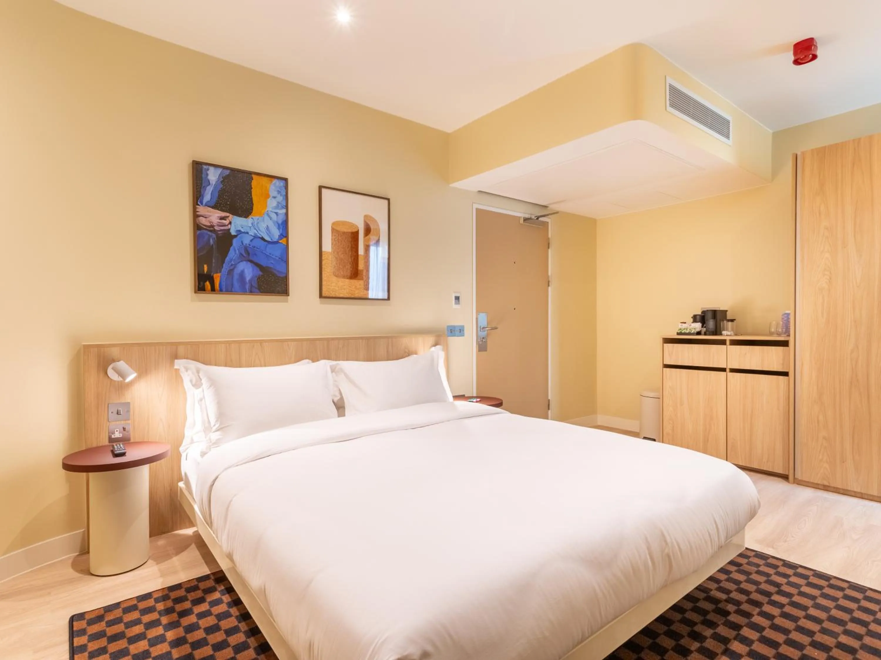 Bed in Numa Brighton Pavilion