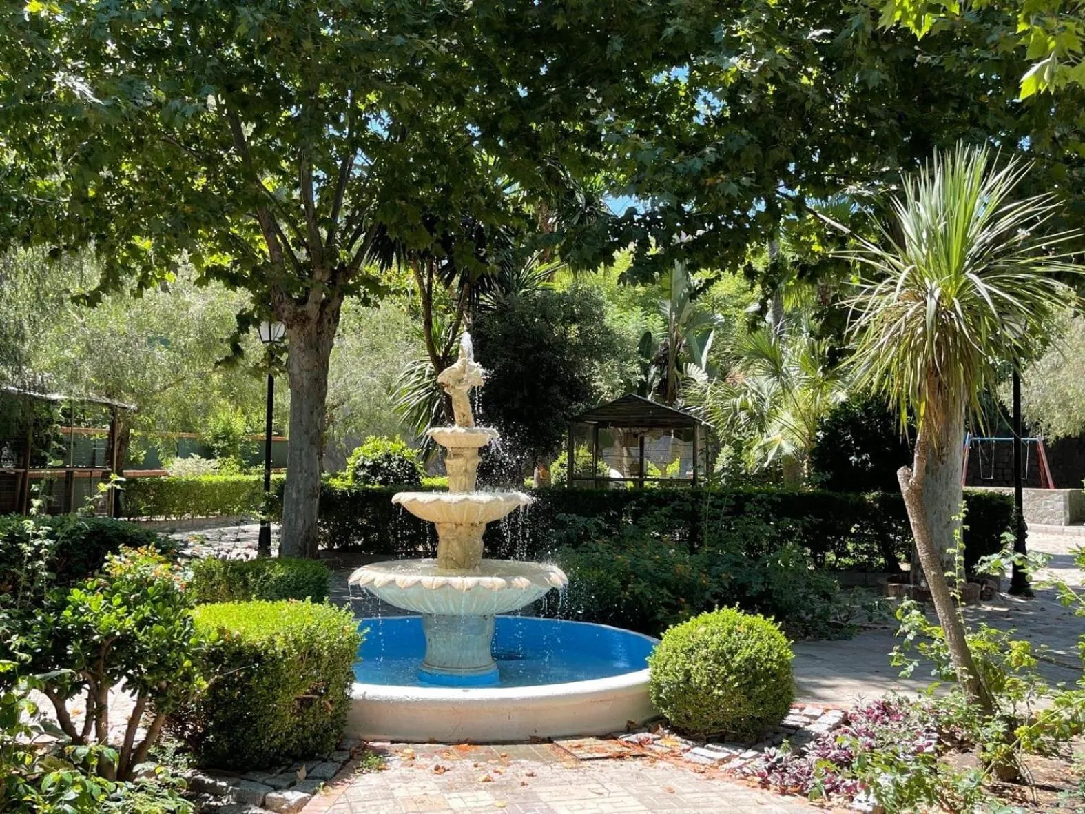Garden in Hotel Posada del Bandolero