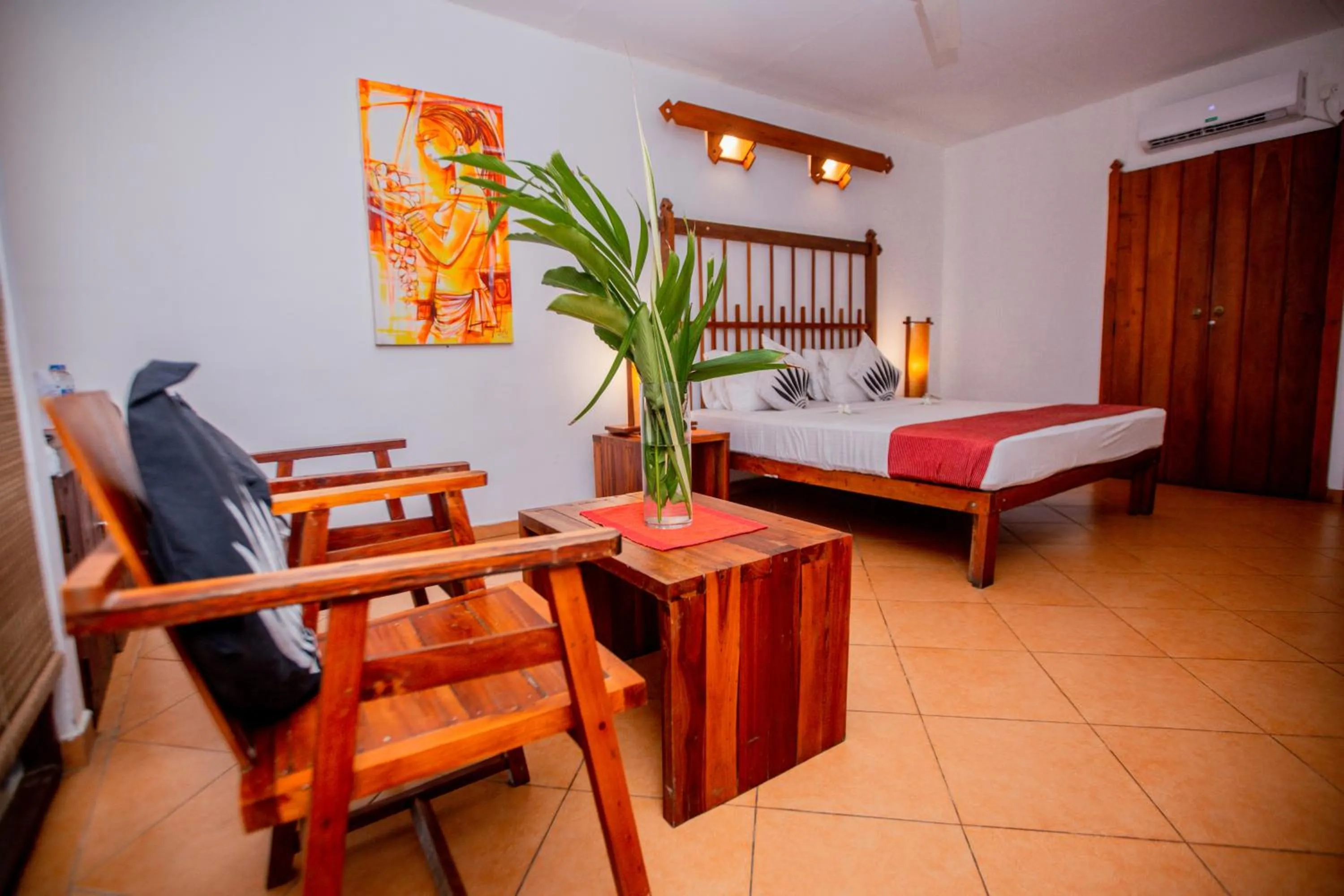 Bedroom, Bed in The Long Beach Resort & Spa