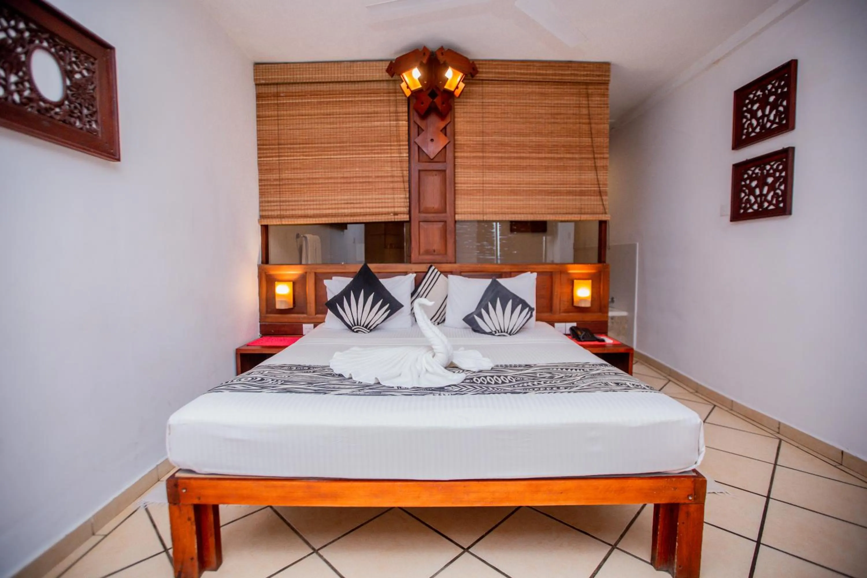 Bedroom, Bed in The Long Beach Resort & Spa