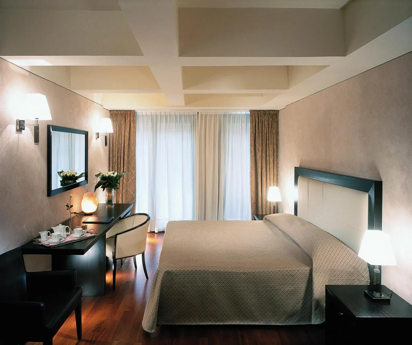 Bedroom, Bed in Hotel La Fenice