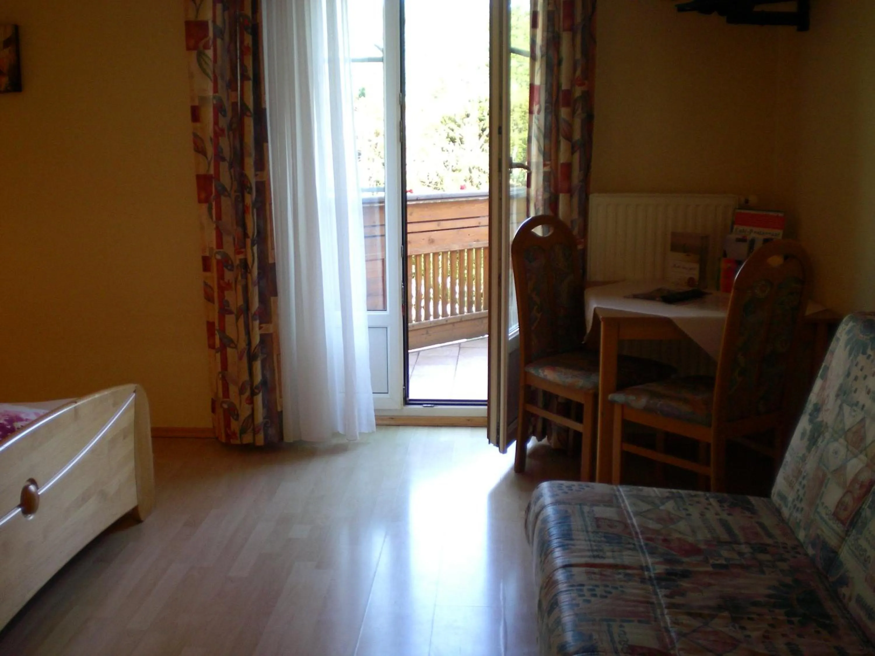 Photo of the whole room in Pension Thermensonne