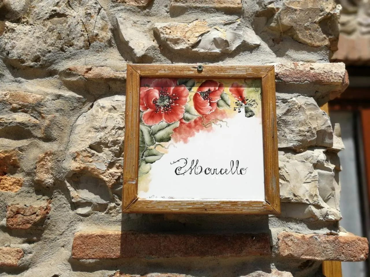 Decorative detail in Dolce Vita