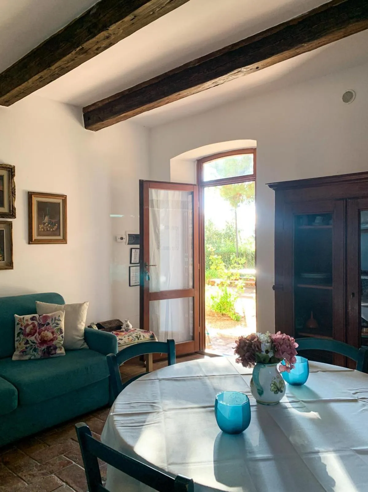 Seating area in Dolce Vita