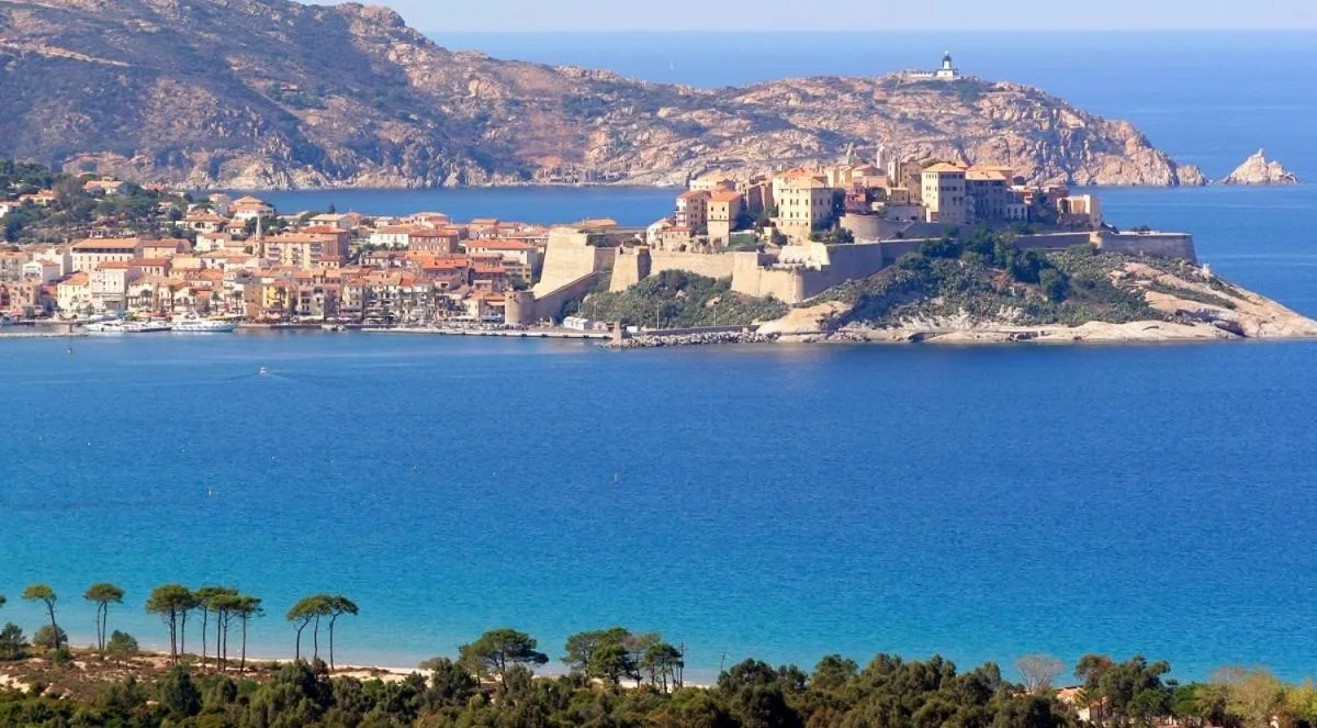 Day in L'Alivi di l'Osari