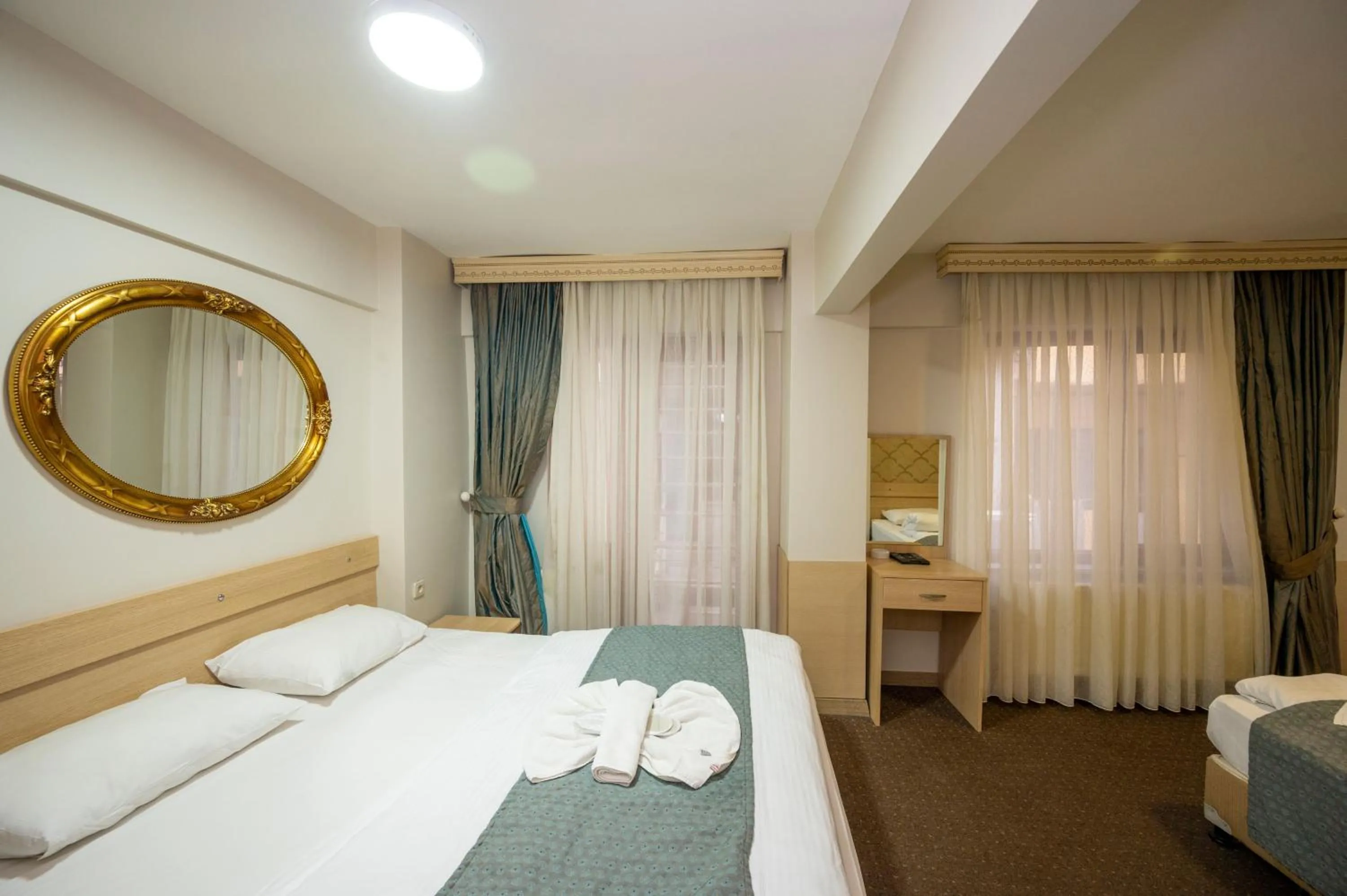 Photo of the whole room, Bed in Hotel Melita