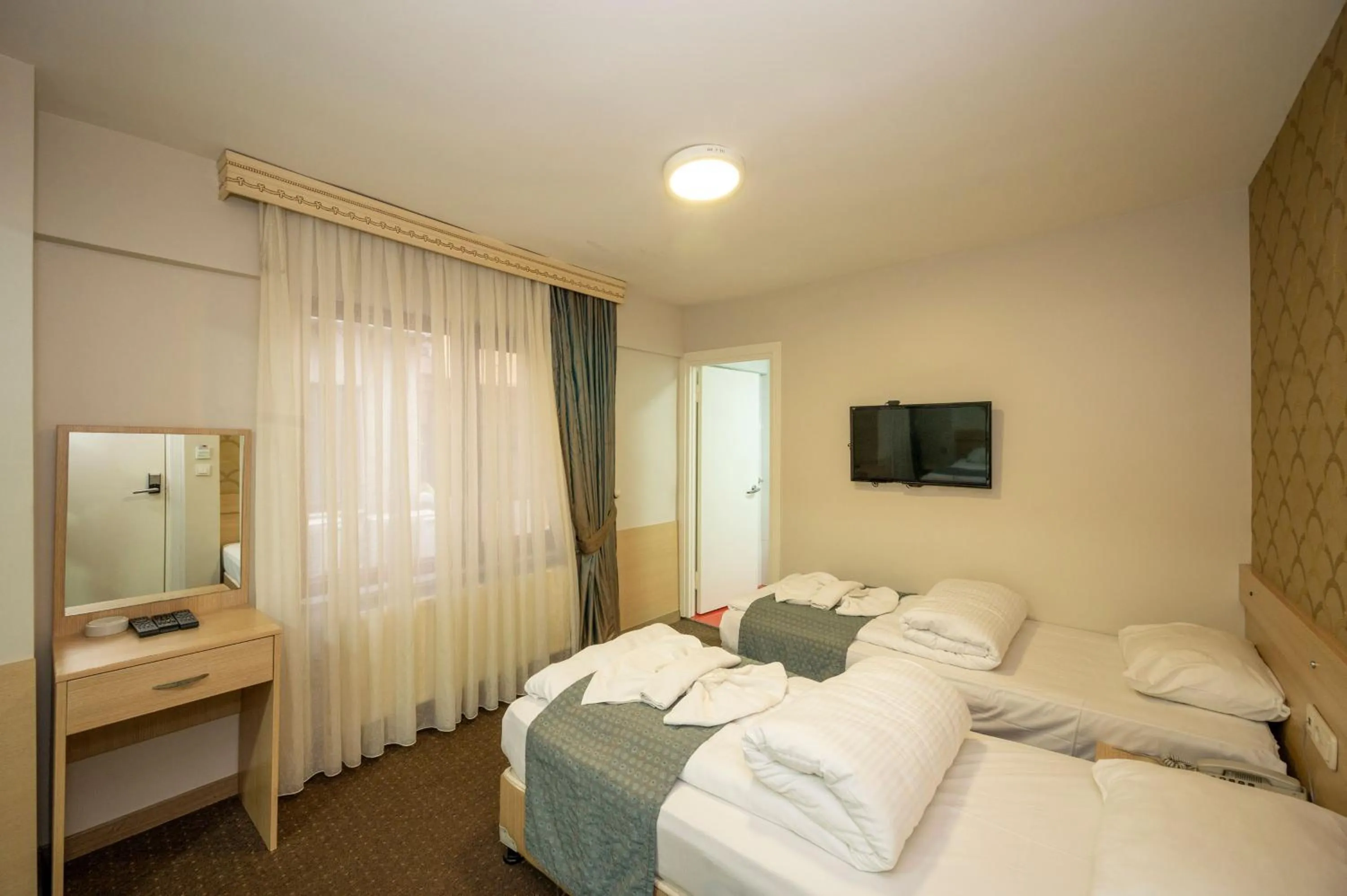 Photo of the whole room, Bed in Hotel Melita