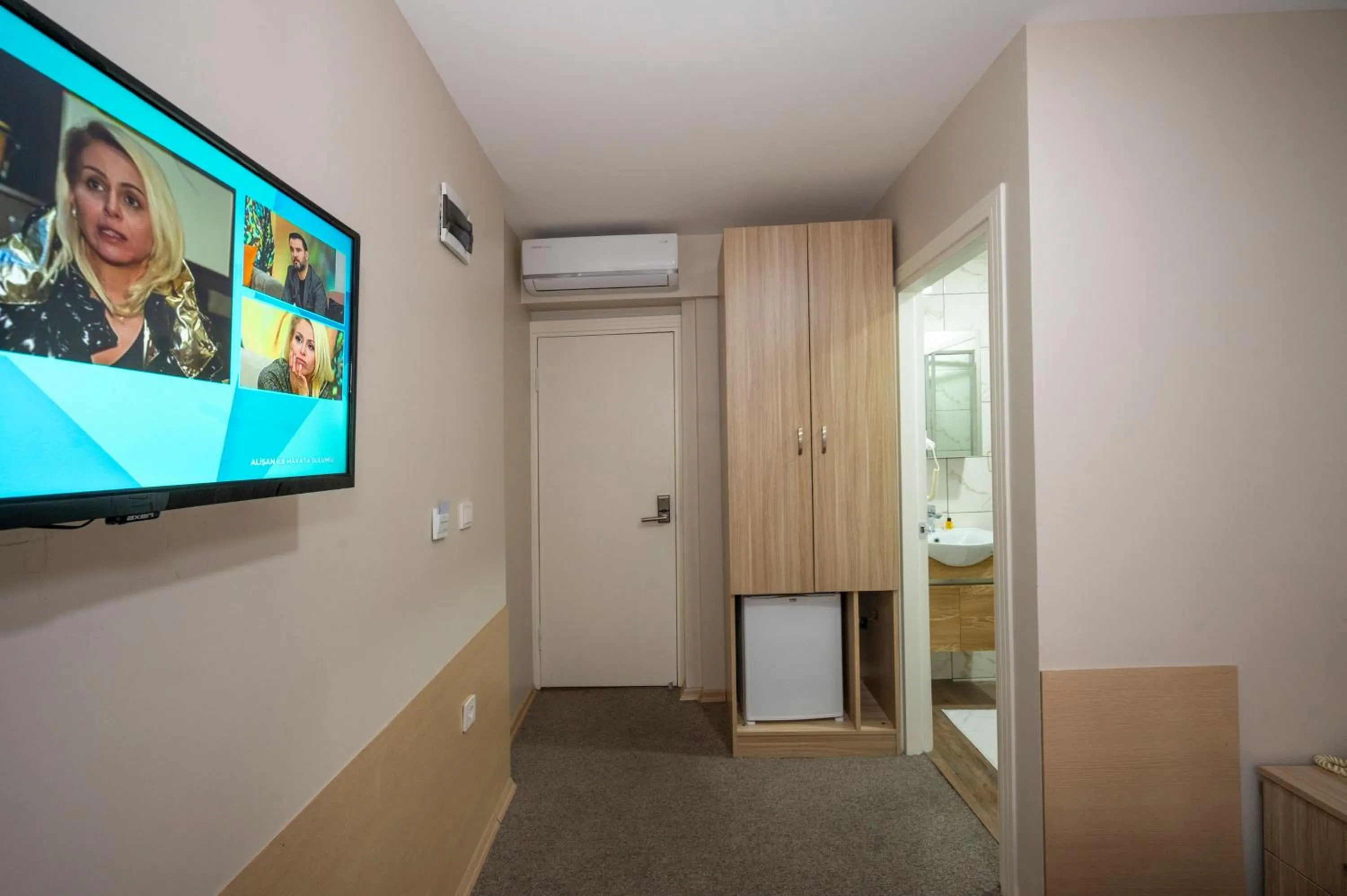 TV and multimedia in Hotel Melita