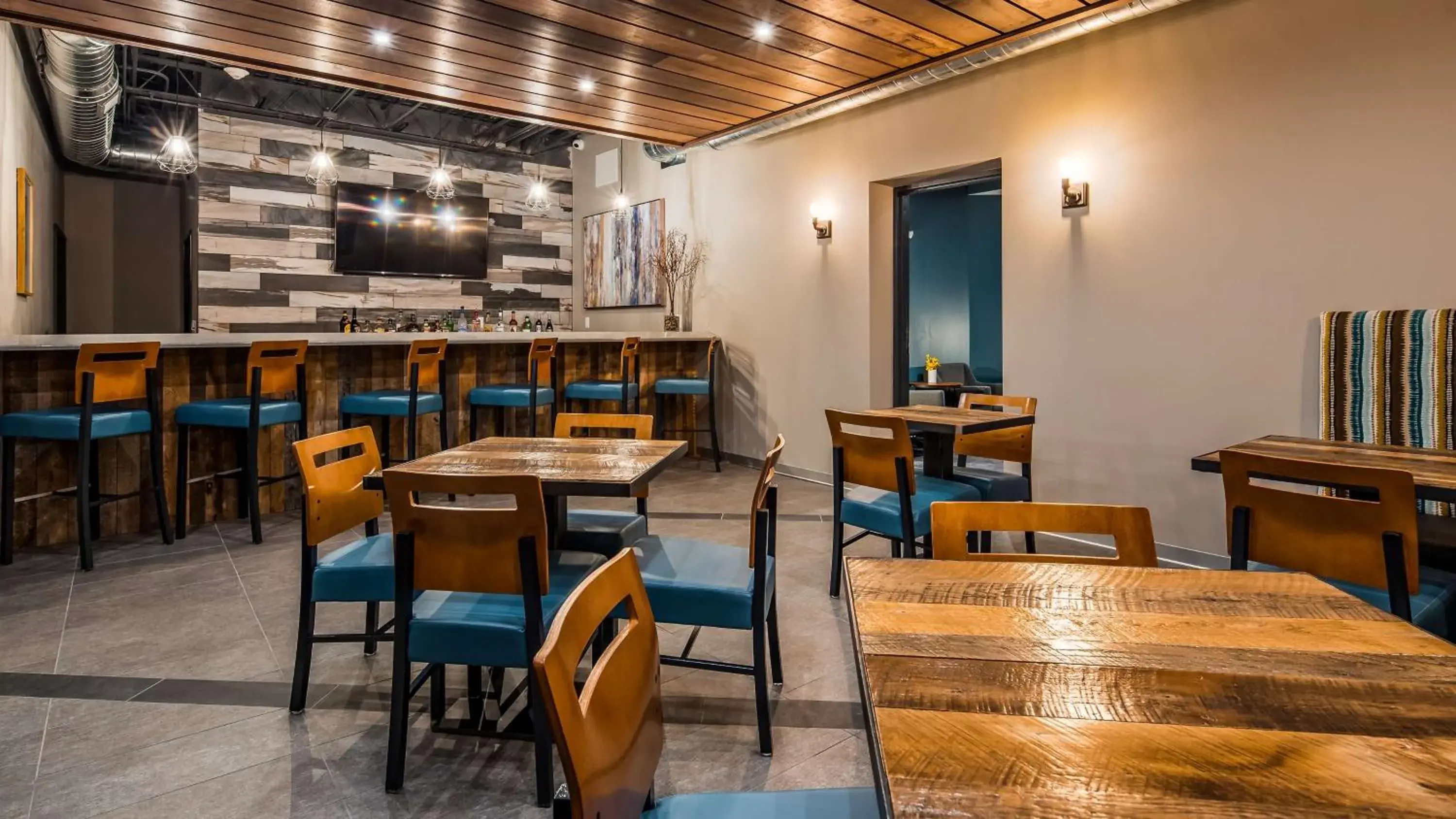 Restaurant/places to eat in Best Western Premier Ankeny Hotel Restaurant/places to eat in Best Western Premier Ankeny Hotel