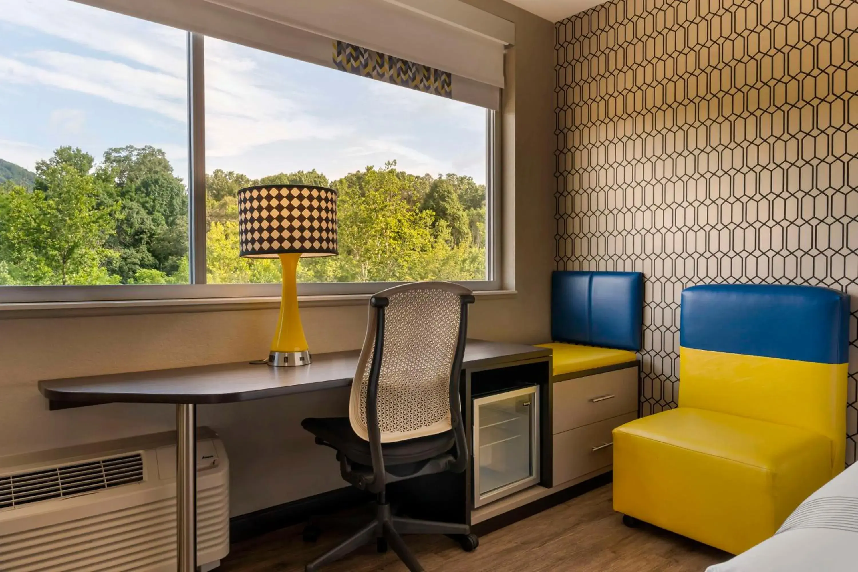 Bedroom in GLo Hotel Asheville-Blue Ridge Parkway Bedroom in GLo Hotel Asheville-Blue Ridge Parkway