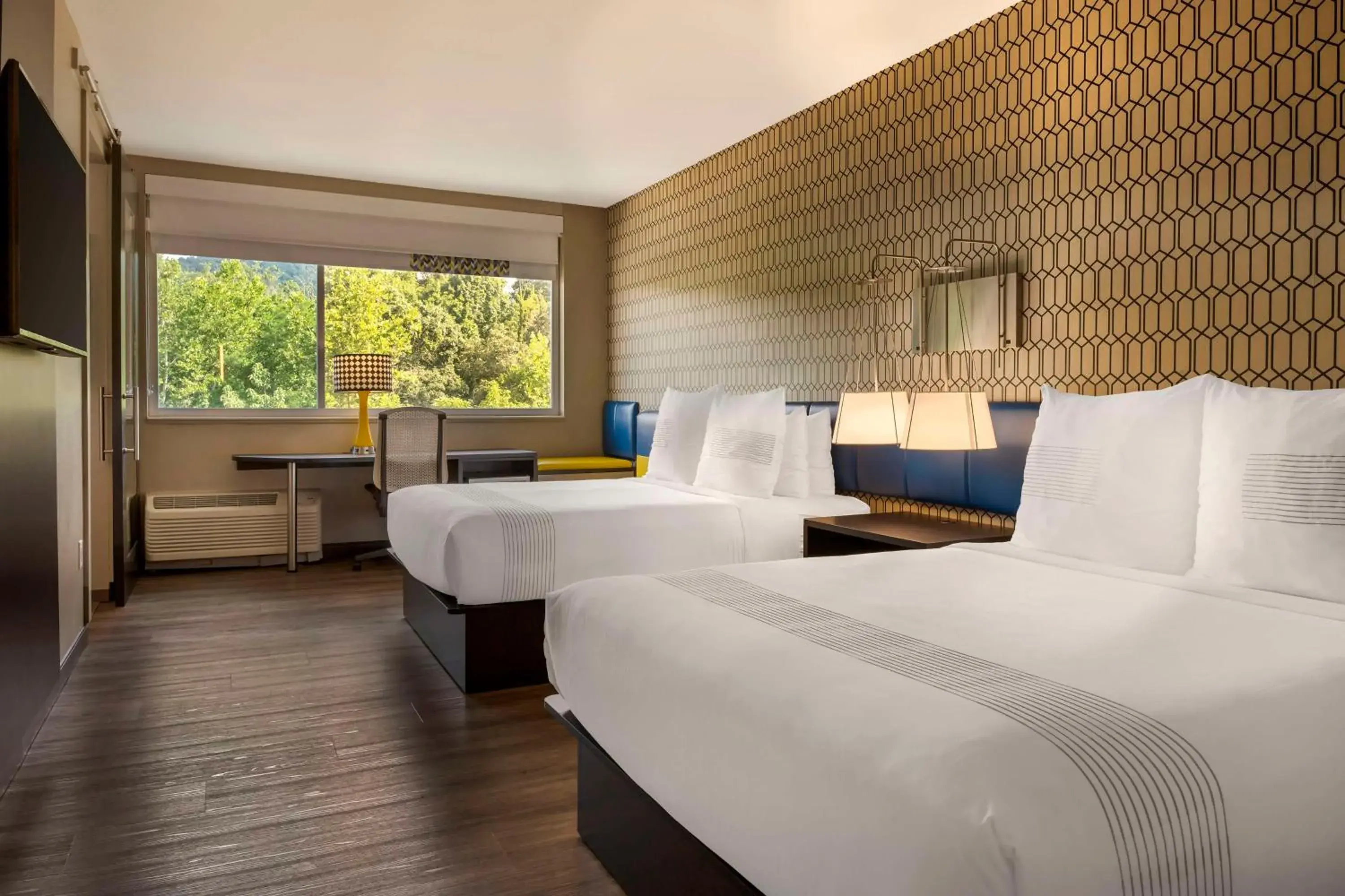 Bedroom, Bed in GLo Hotel Asheville-Blue Ridge Parkway Bedroom, Bed in GLo Hotel Asheville-Blue Ridge Parkway