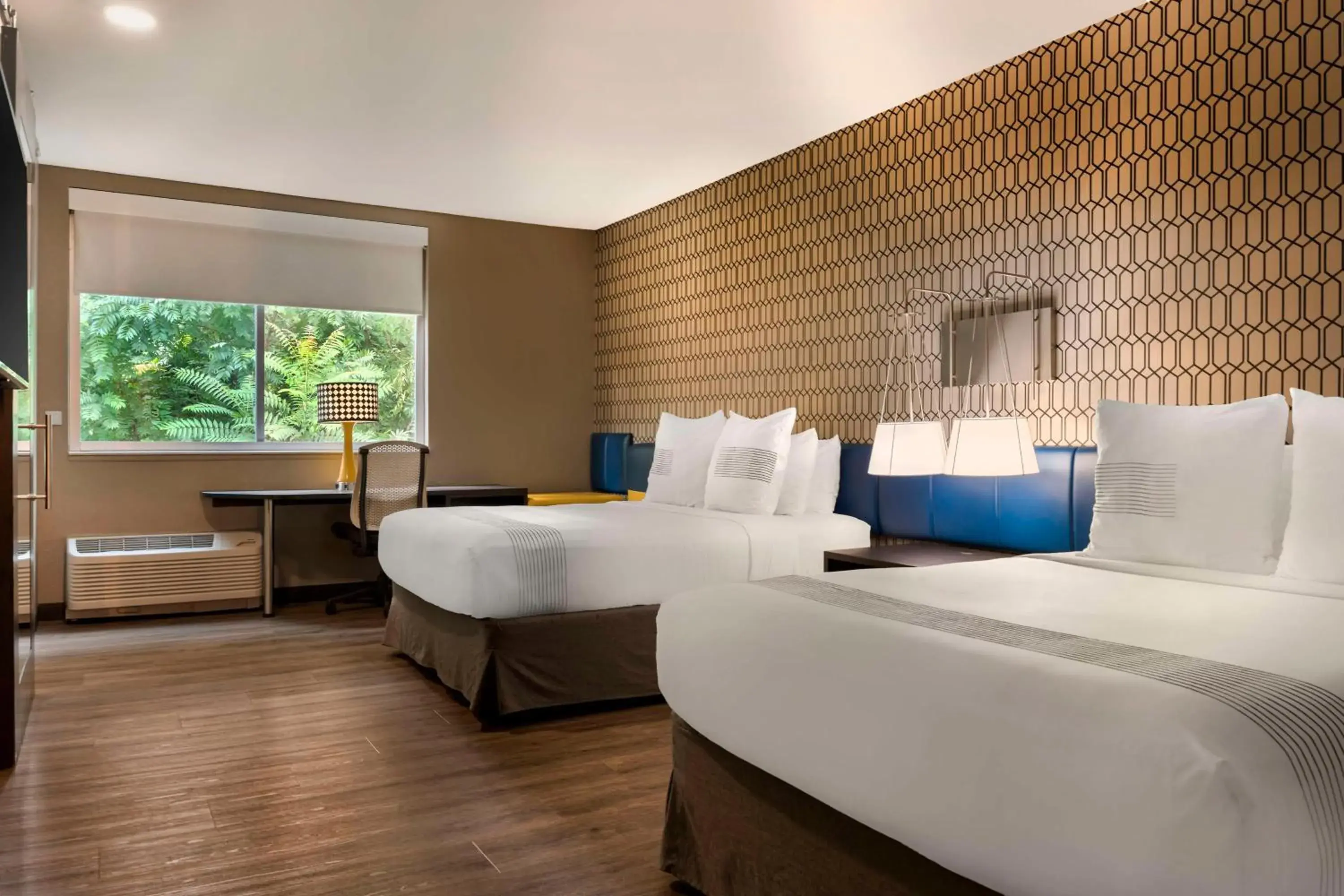 Bedroom, Bed in GLo Hotel Asheville-Blue Ridge Parkway Bedroom, Bed in GLo Hotel Asheville-Blue Ridge Parkway