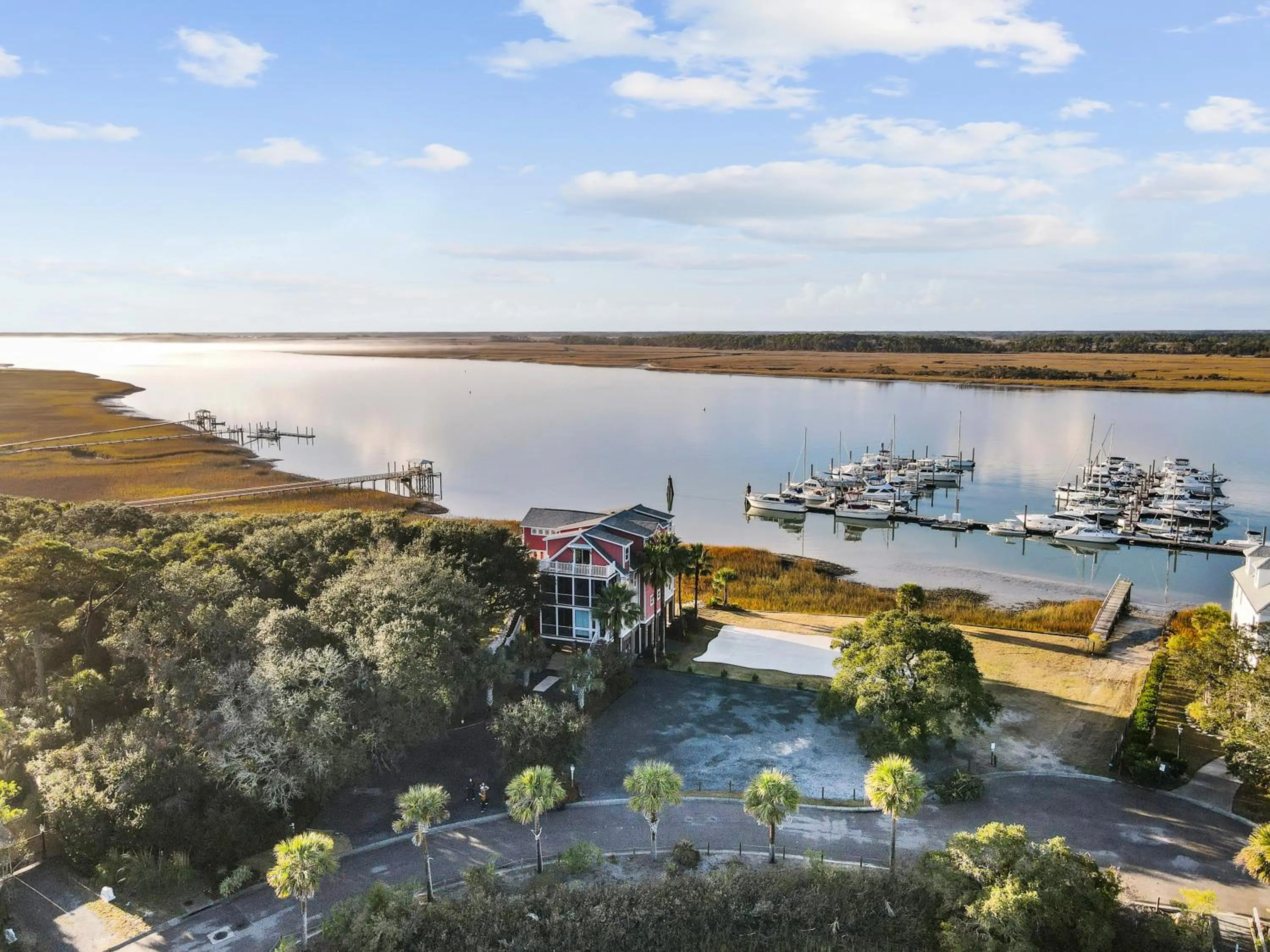 Property building in Regatta Inn - Adults Only