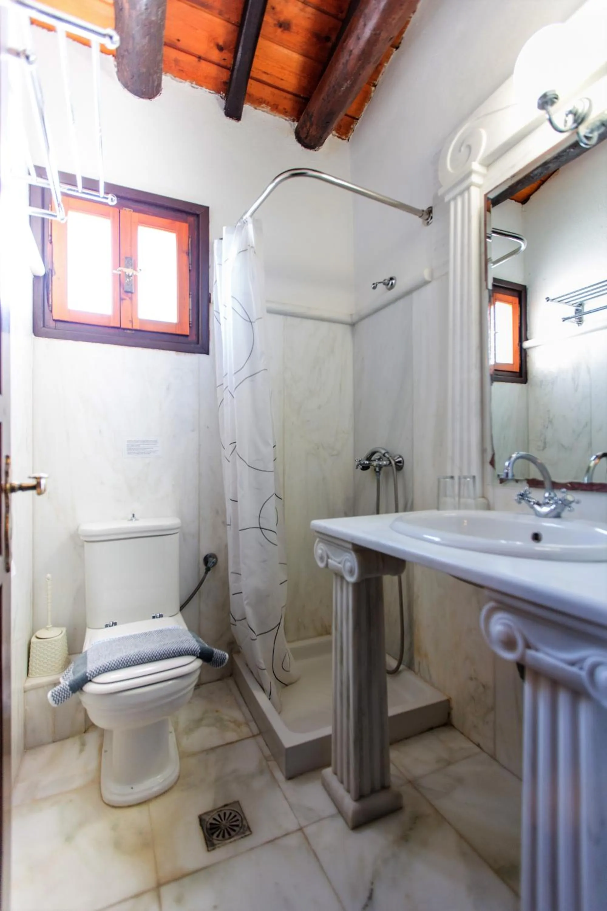 Bathroom in Hotel Villa Orsa