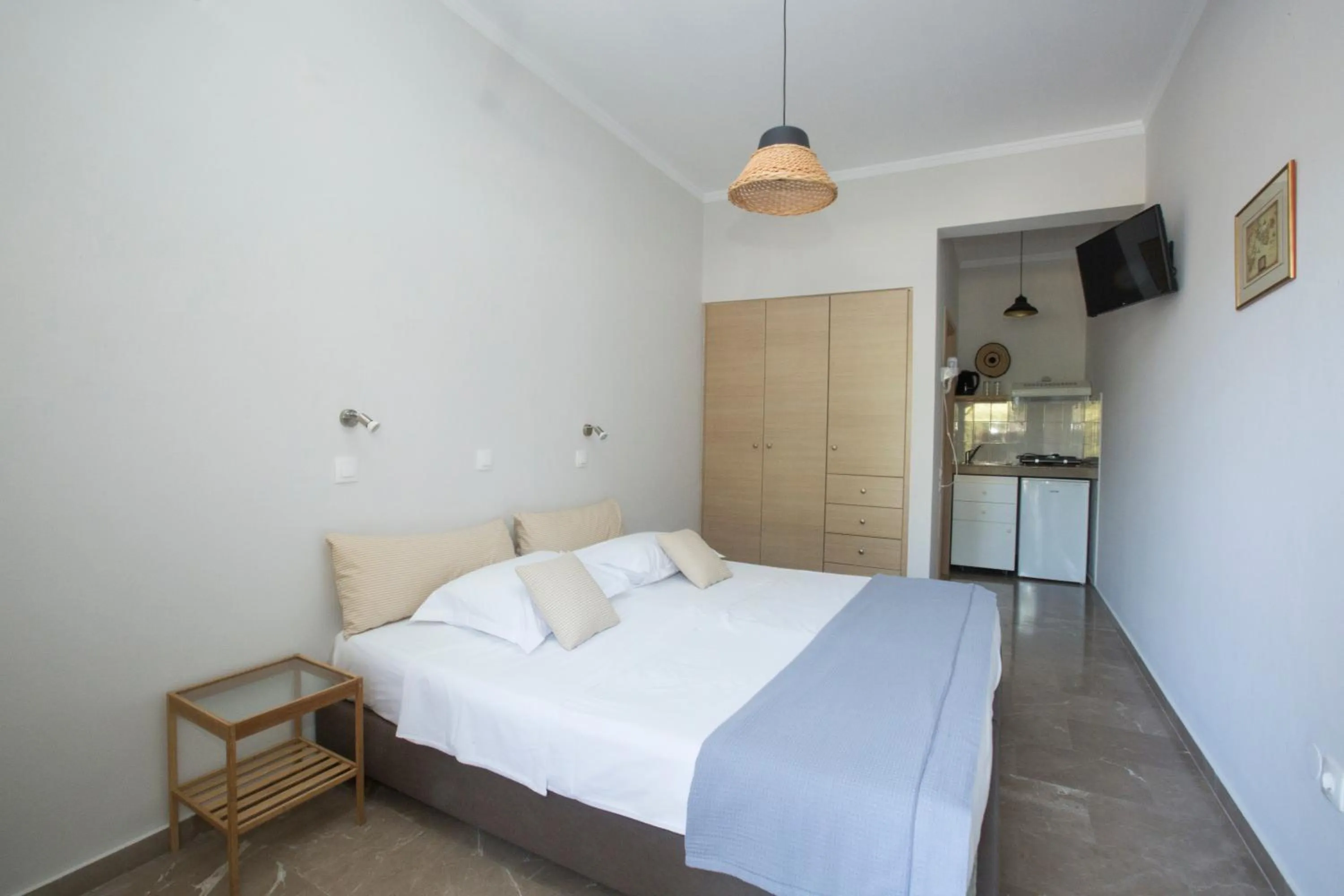 Property building, Bed in Liostasi Retreat