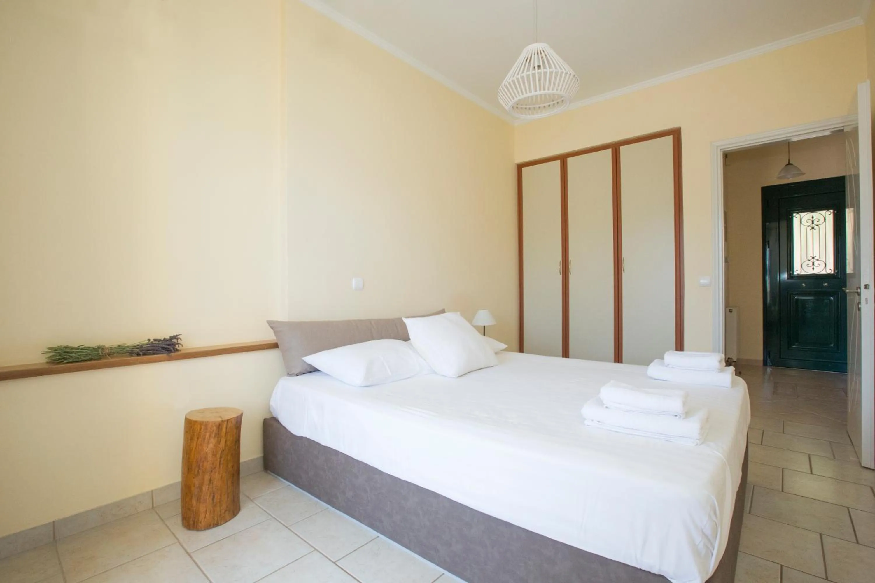 City view, Bed in Liostasi Retreat