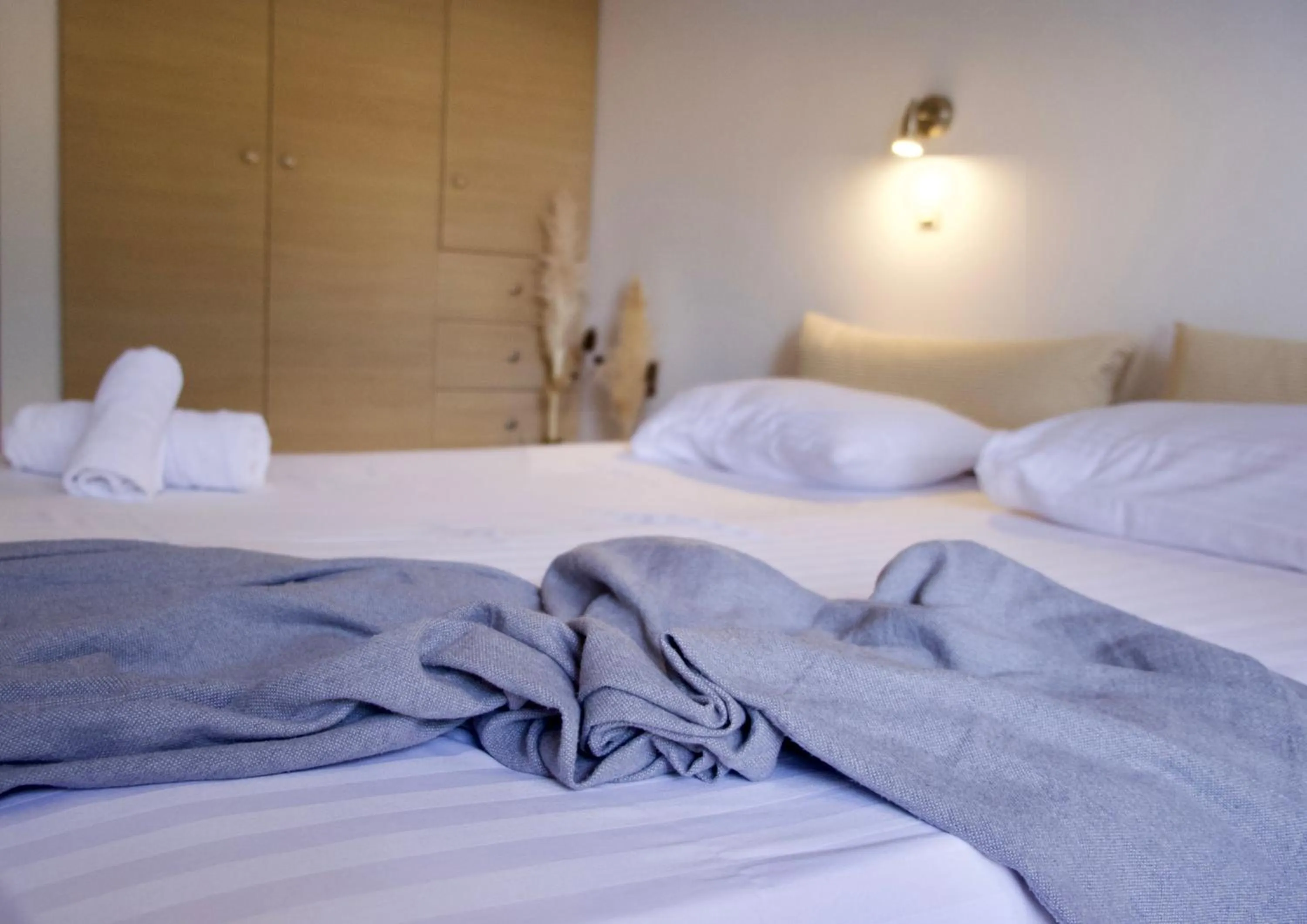 Garden view, Bed in Liostasi Retreat