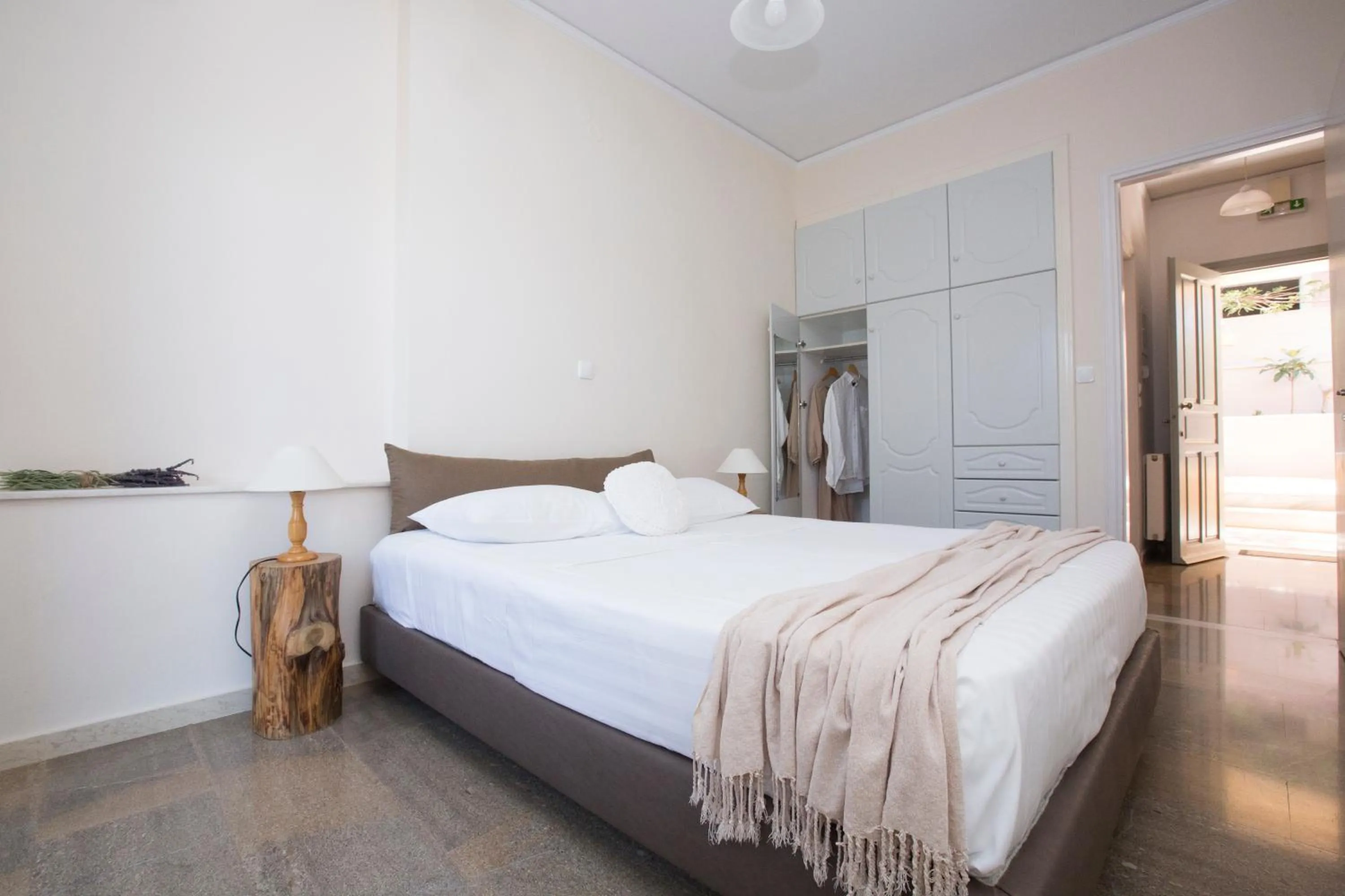 View (from property/room), Bed in Liostasi Retreat