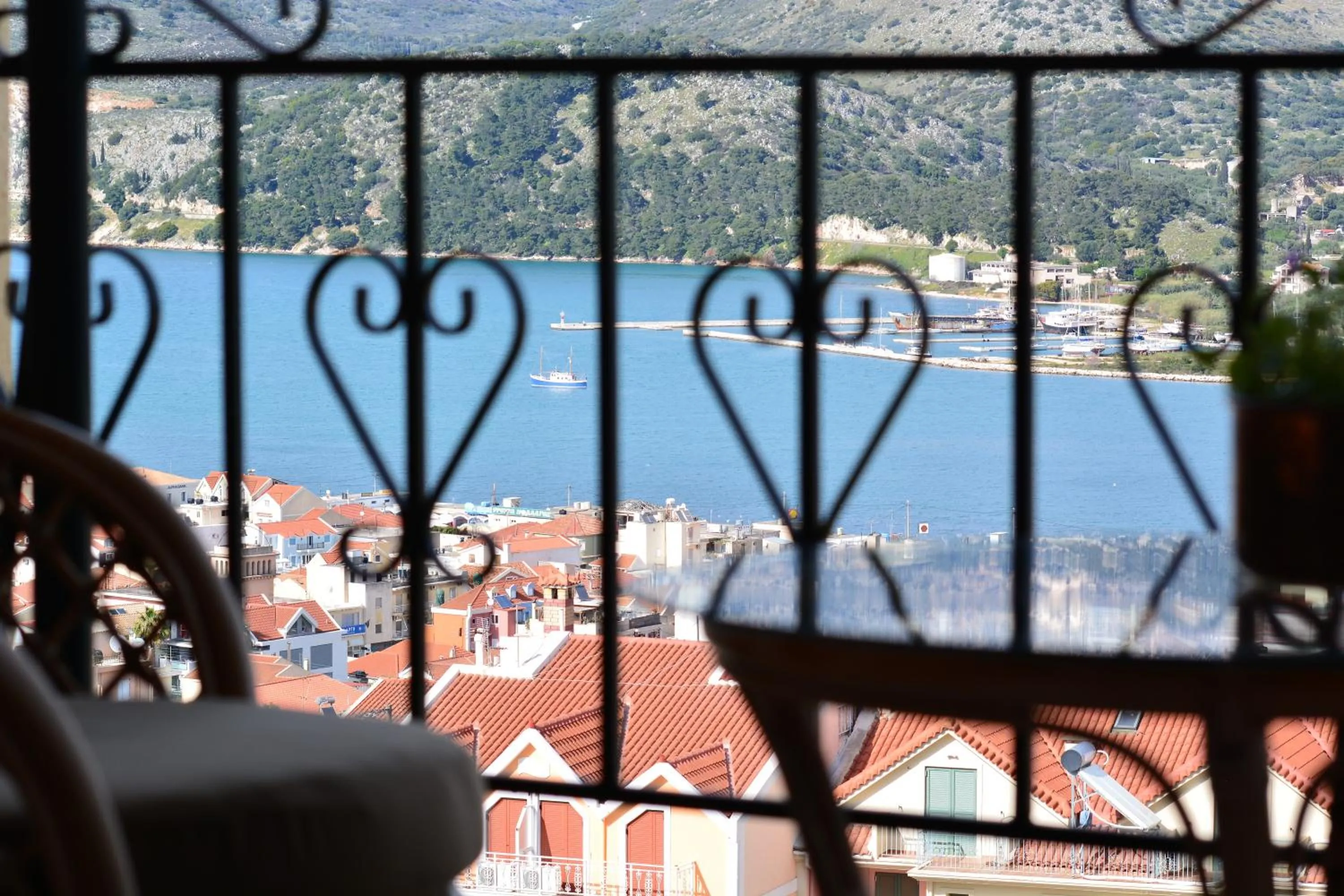 Balcony/Terrace in Liostasi Retreat