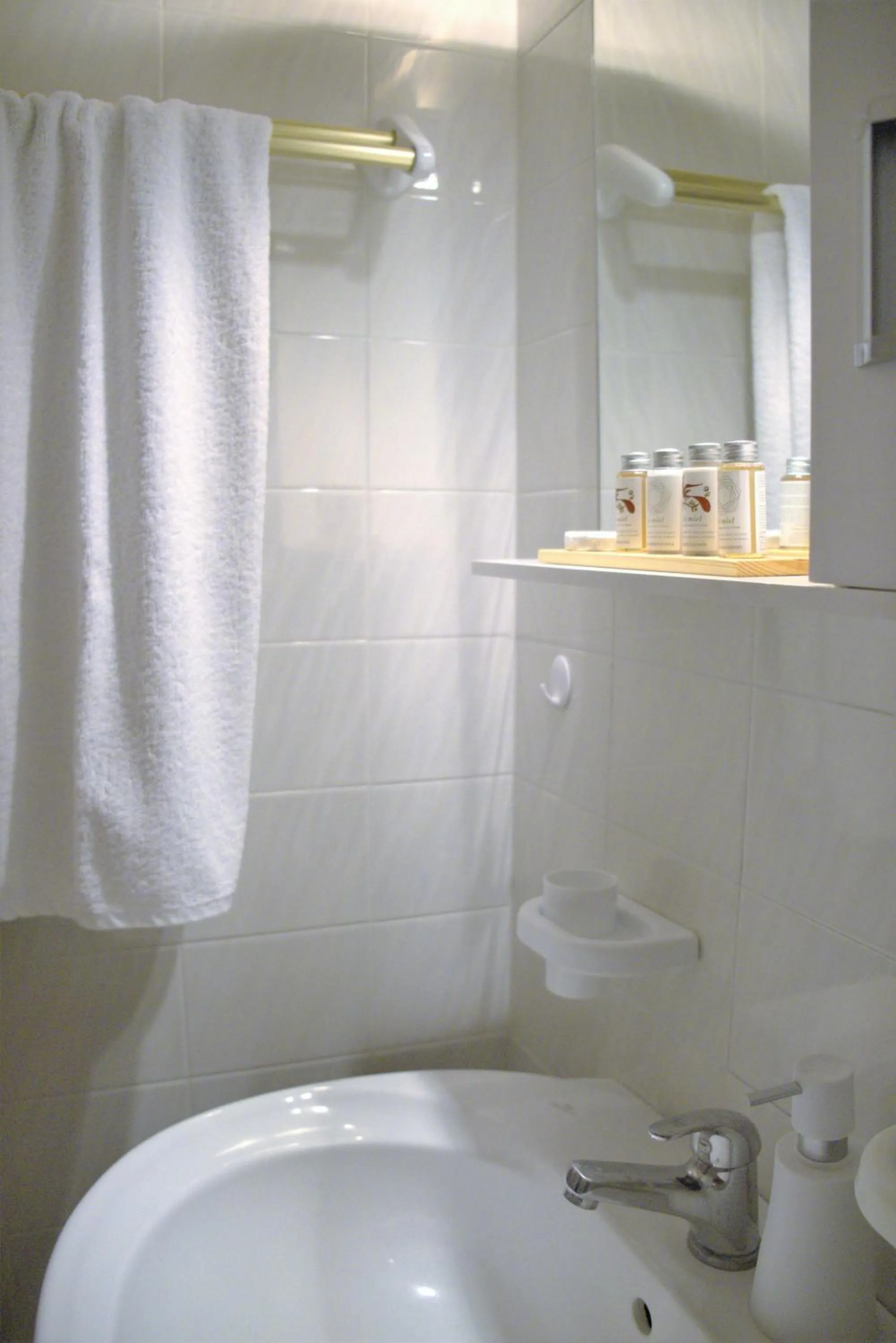 Shower in Liostasi Retreat