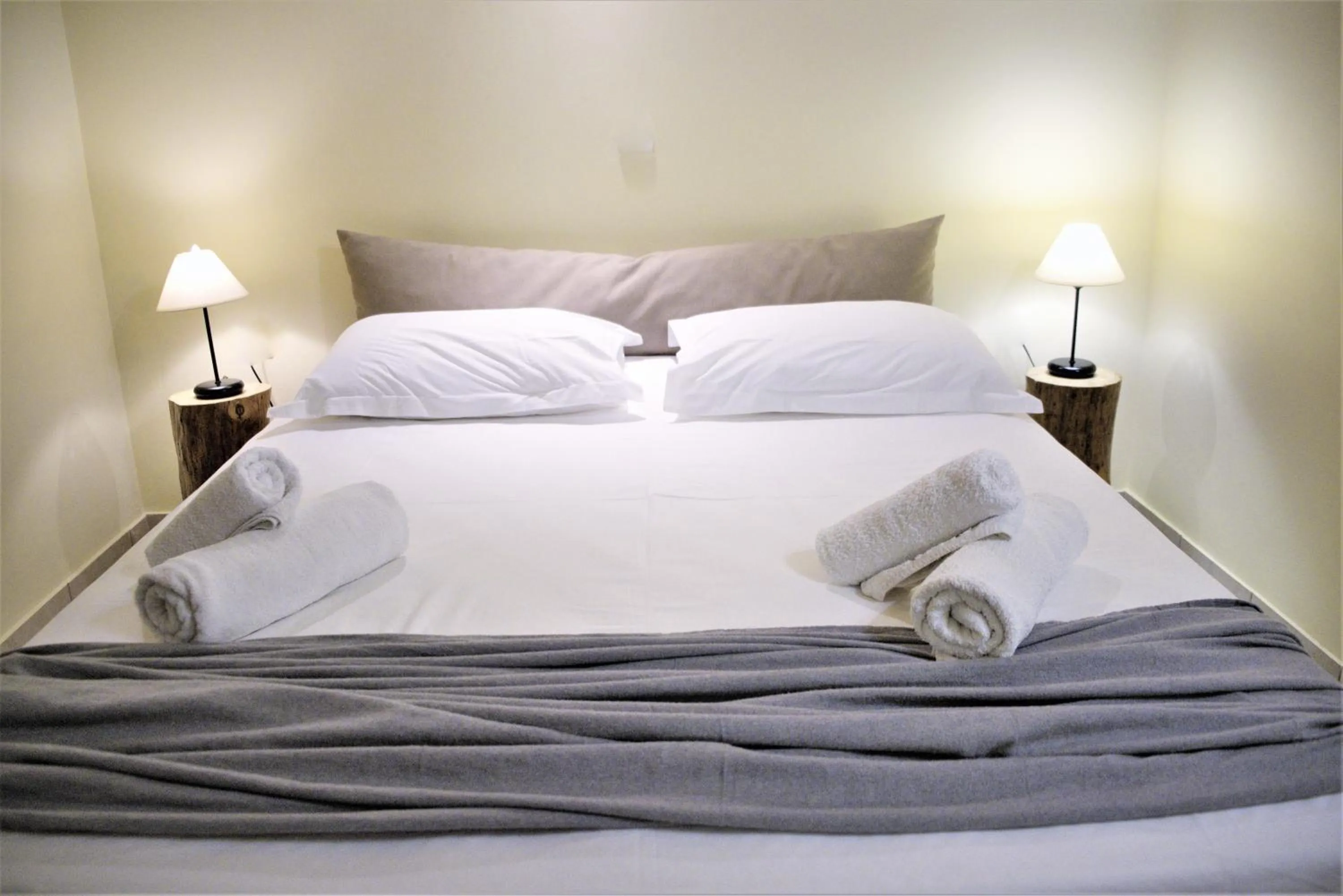 Bed in Liostasi Retreat