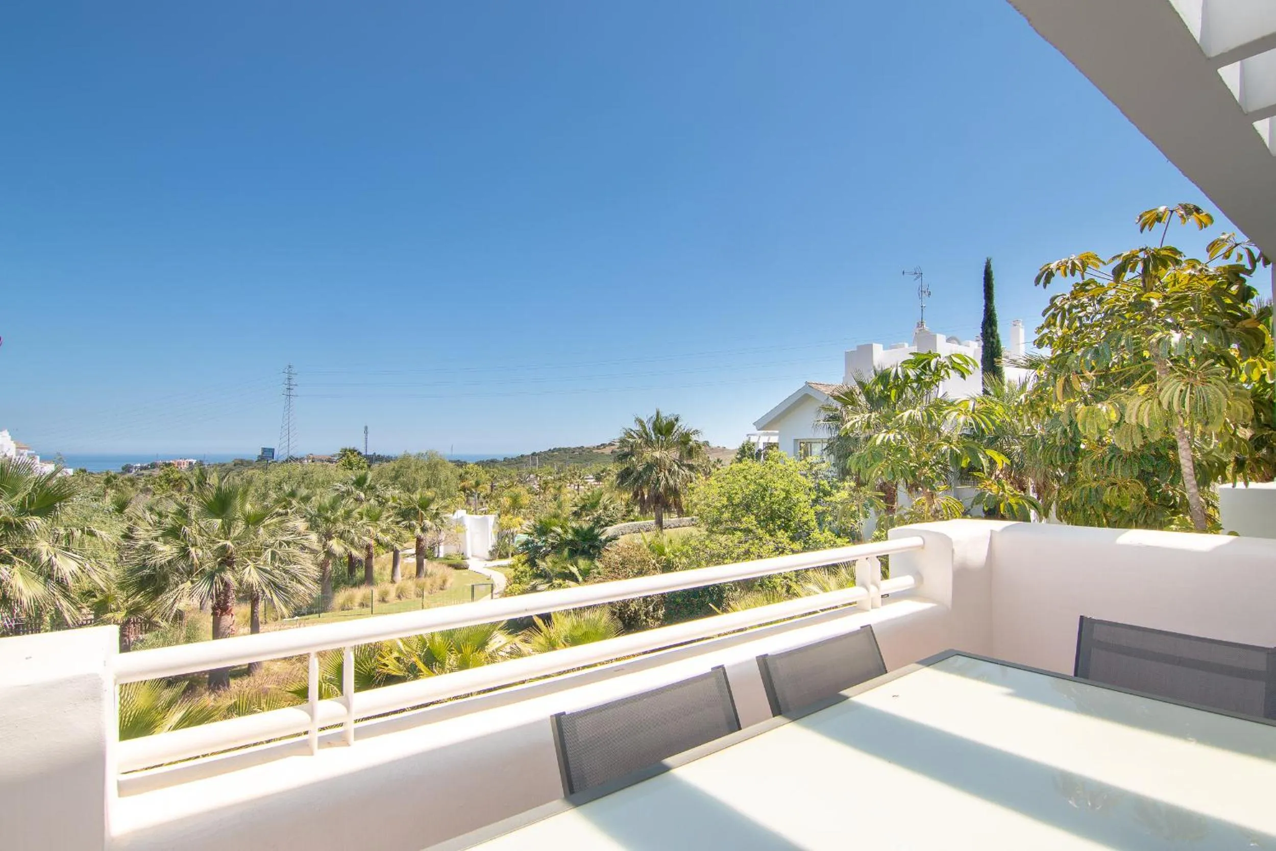 2237-Modern apt with private beach