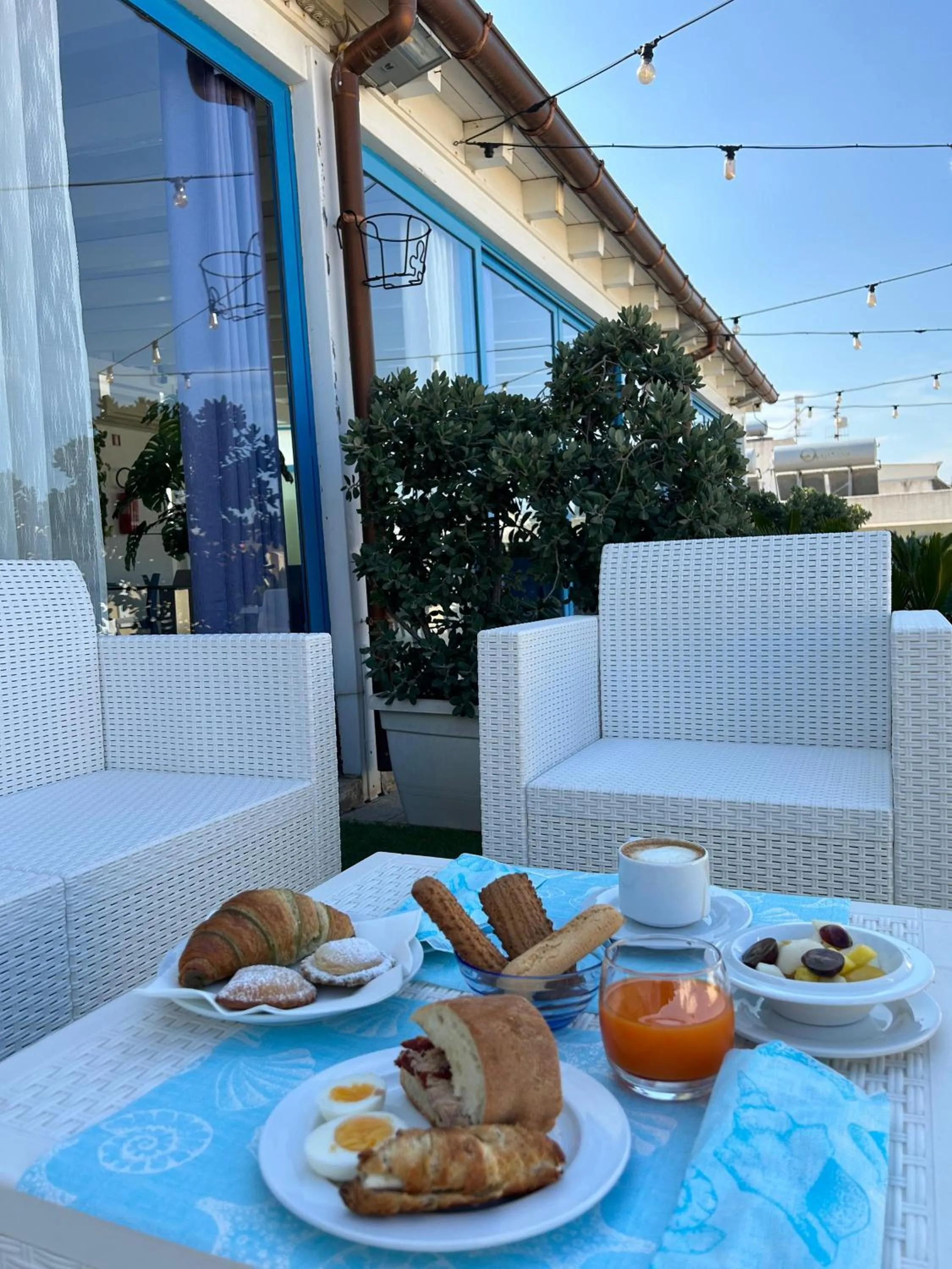 Breakfast in Hotel Trinacria
