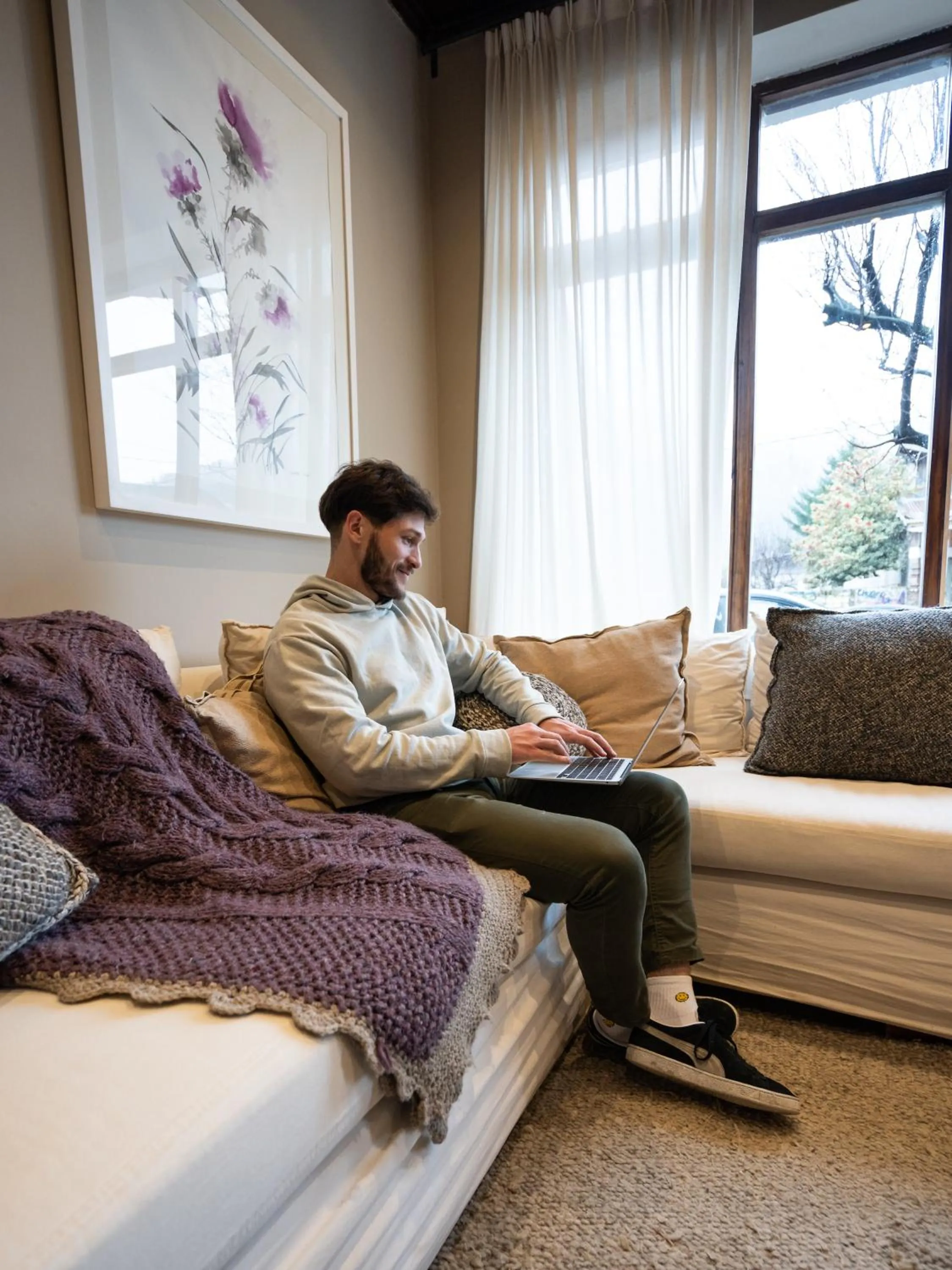 People, Bed in Tunqueley Hotel