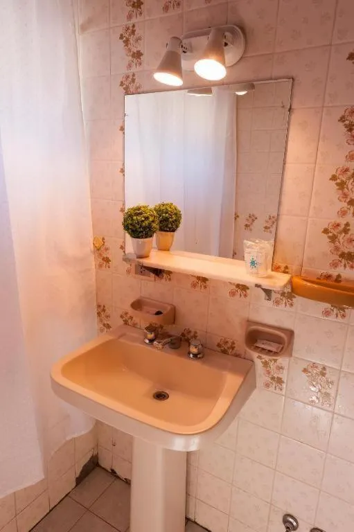 Bathroom in Tunqueley Hotel