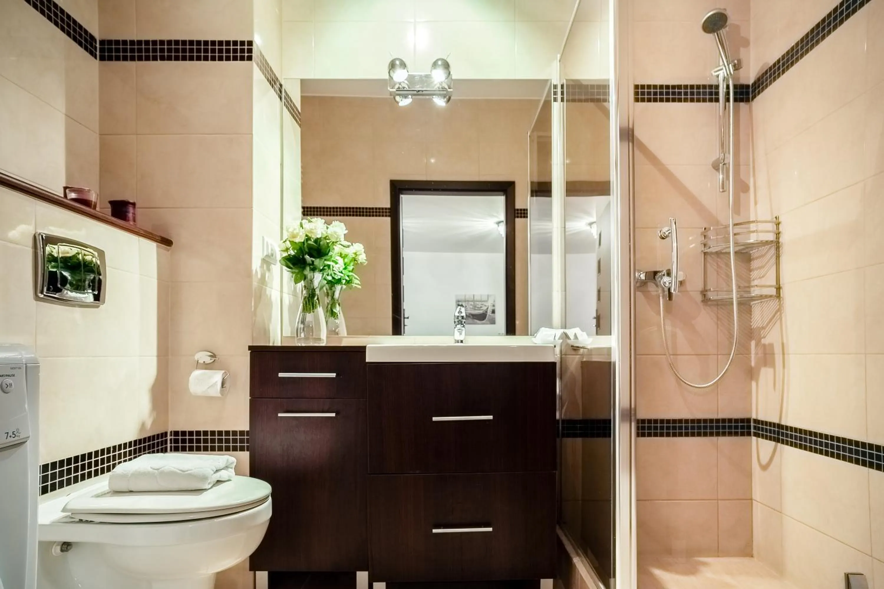 Bathroom in Platinum Towers E-Apartments