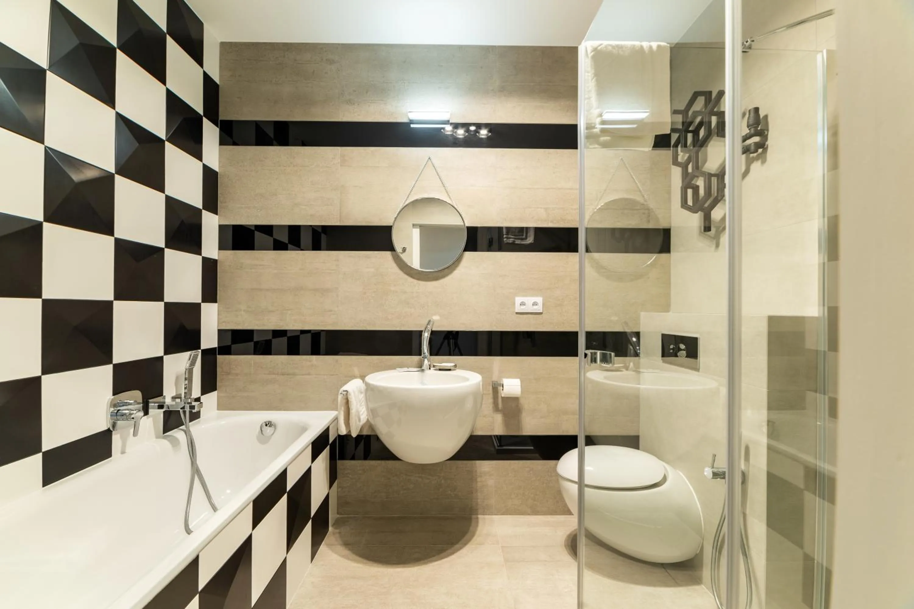 Bathroom in Platinum Towers E-Apartments